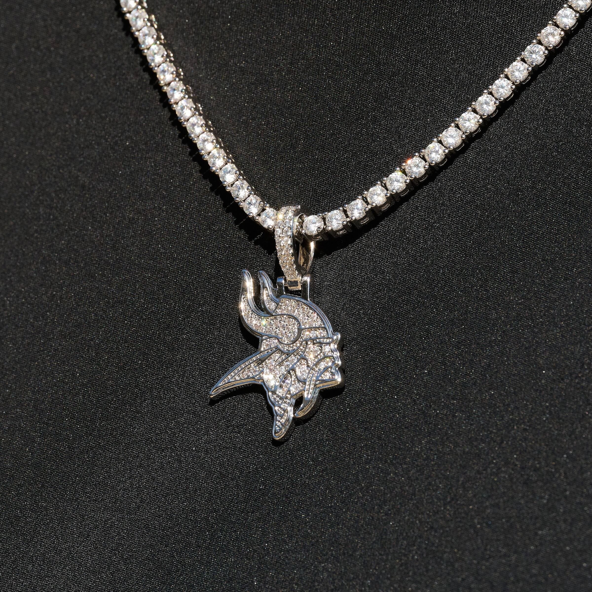 GLD Men Minnesota Vikings Official NFL Micro Logo Pendant in White Gold