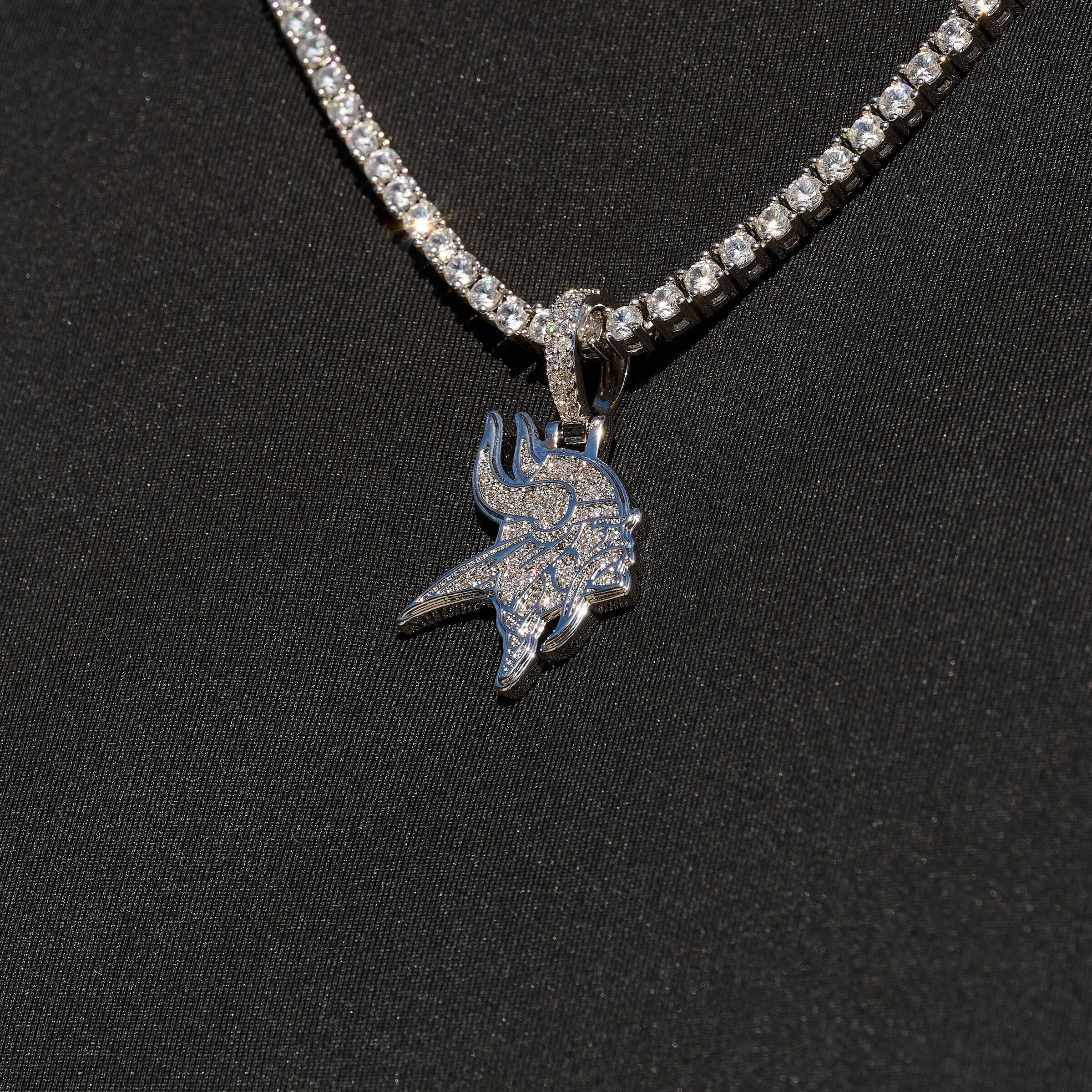 GLD Men Minnesota Vikings Official NFL Micro Logo Pendant in White Gold