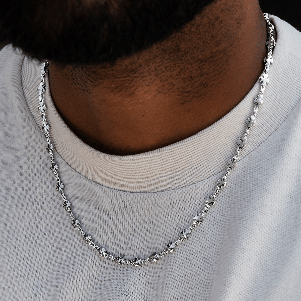 GLD Men Flared Cross Chain in White Gold - 5 mm