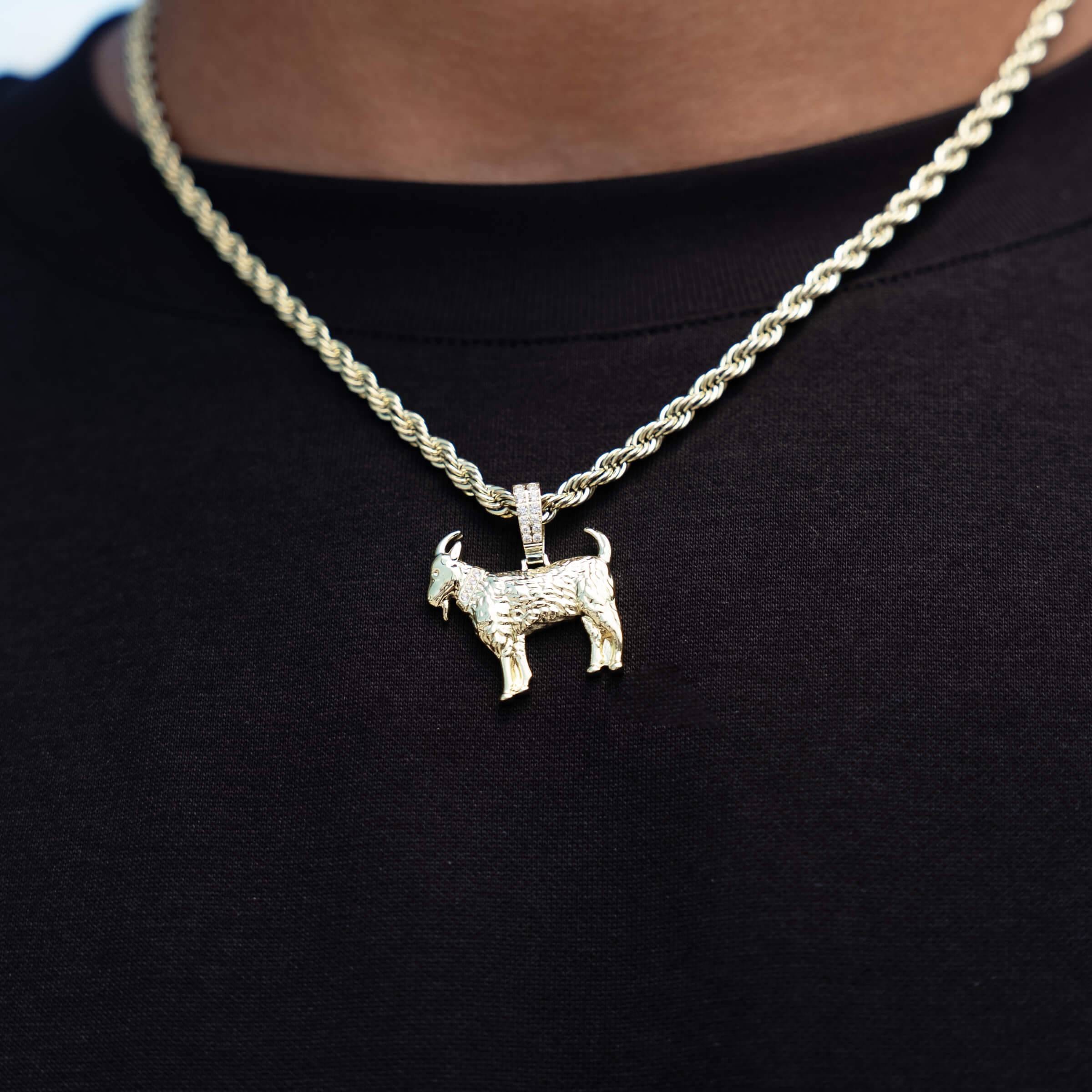 GLD Men Micro Simple Goat Pendant in Yellow Gold