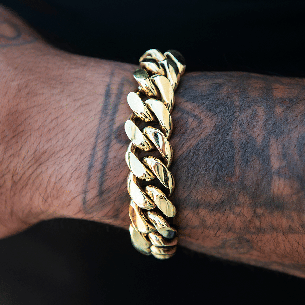 GLD Men Signature Cuban Link Bracelet in Yellow Gold - 19 mm