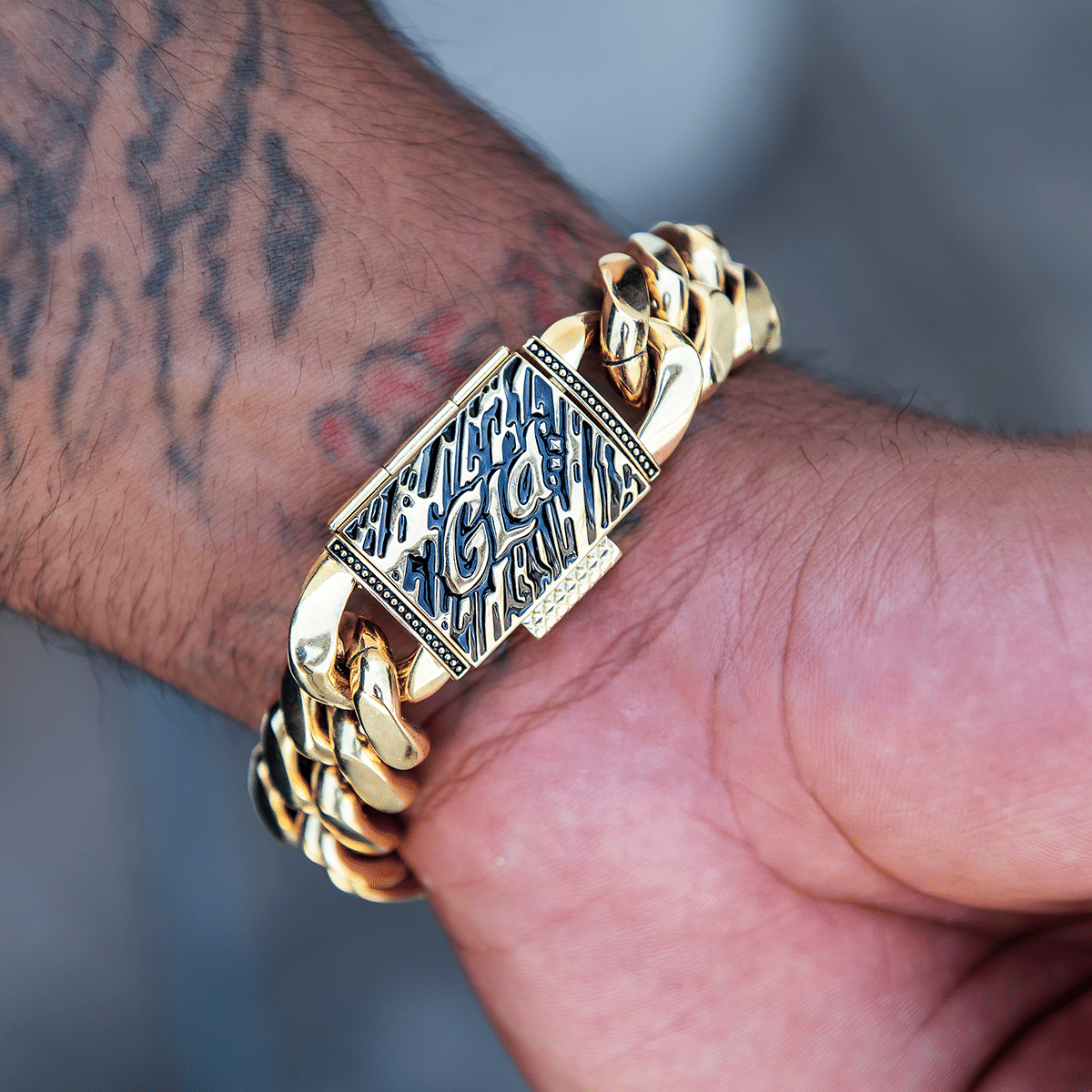 GLD Men Signature Cuban Link Bracelet in Yellow Gold - 19 mm
