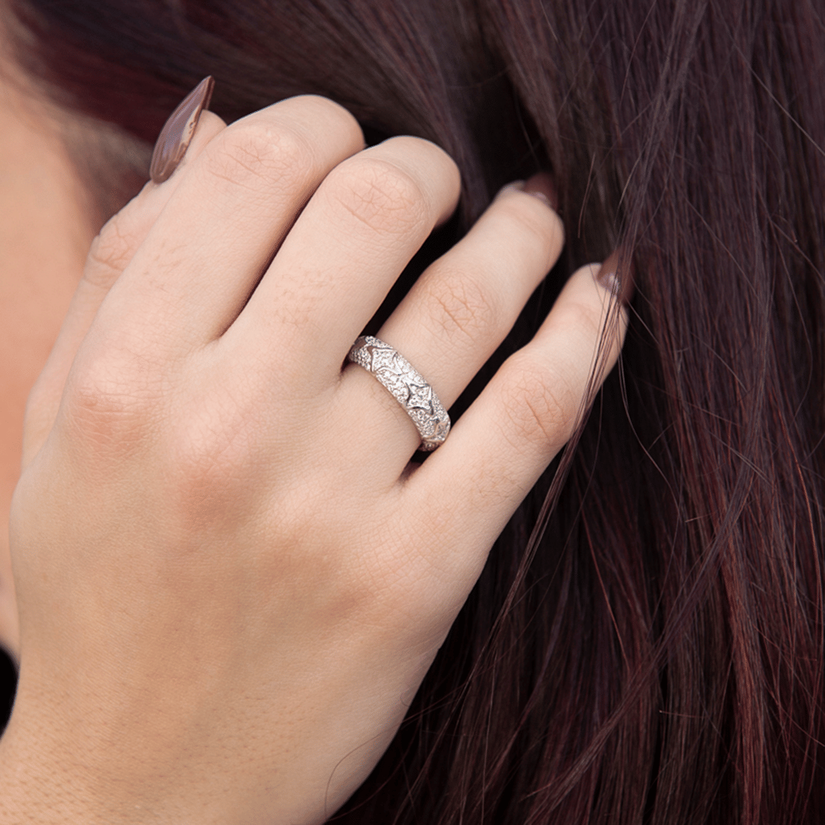 GLD Women GLD Bezel Star Ring in White Gold Vermeil