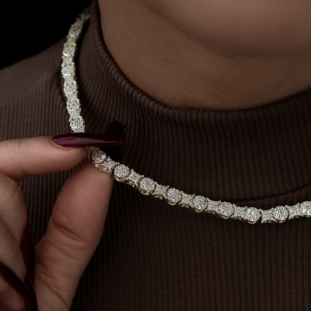 GLD Women Round Pave Star Link Necklace - 6 mm