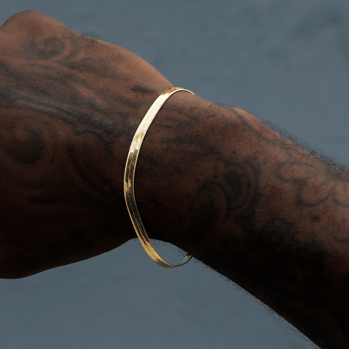 GLD Men Herringbone Bracelet in Yellow Gold - 4 mm