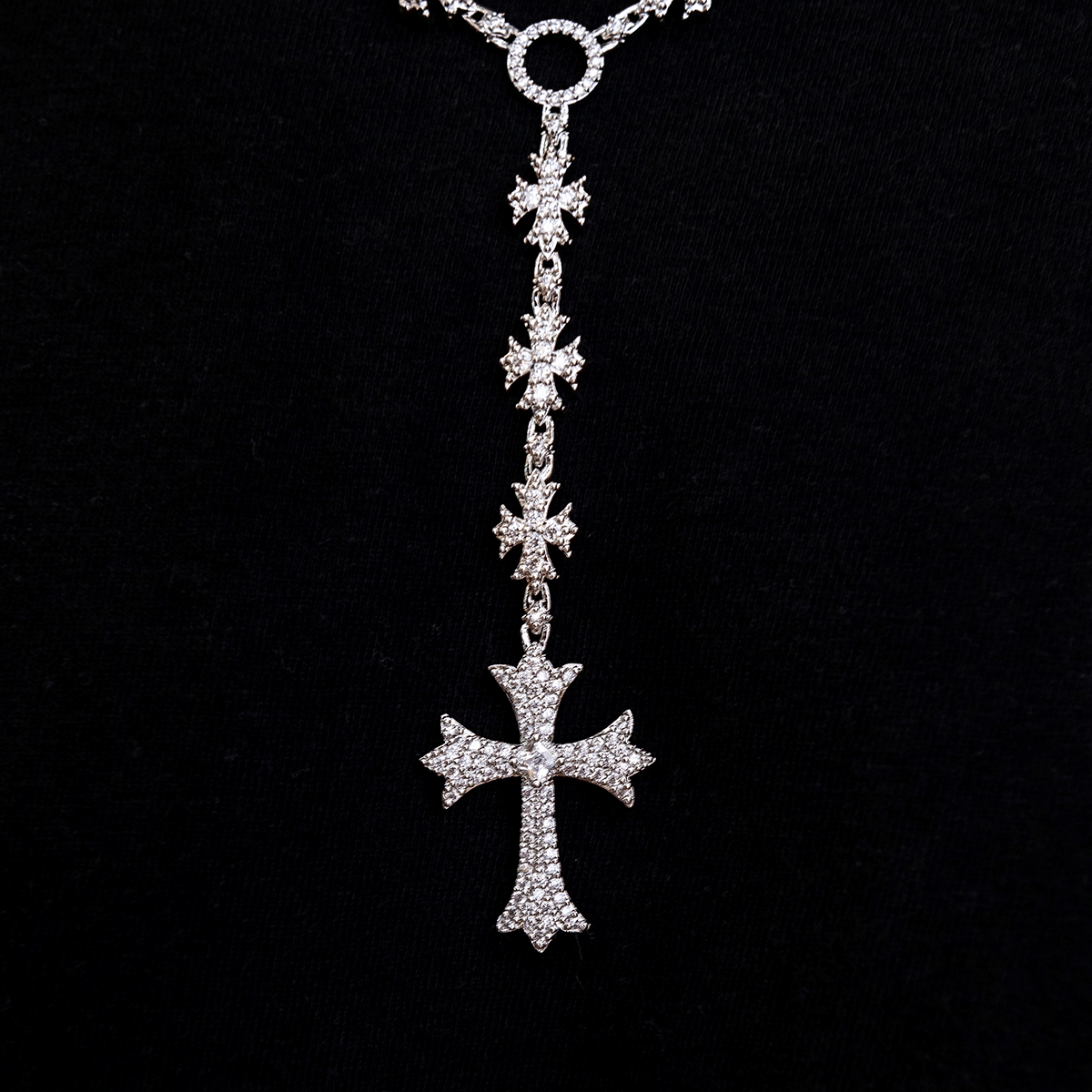 GLD PROMO Flared Cross Rosary Chain in White Gold - 8 mm