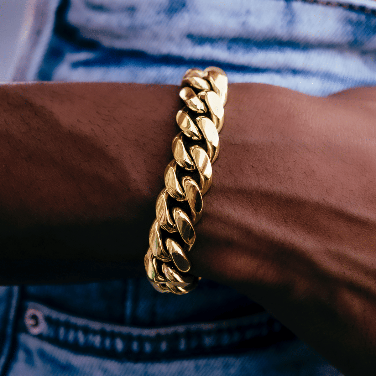 GLD PROMO - WOMEN Signature Cuban Link Bracelet in Yellow Gold - 12 mm