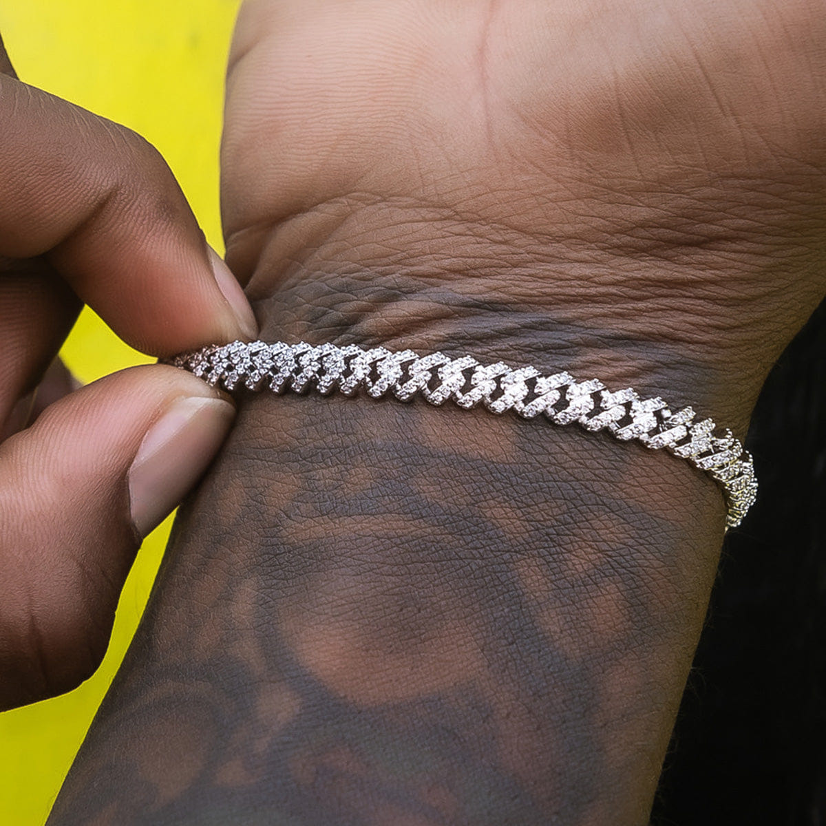GLD PROMO Iced Handcuff Diamond Prong Cuban Bracelet in White Gold
