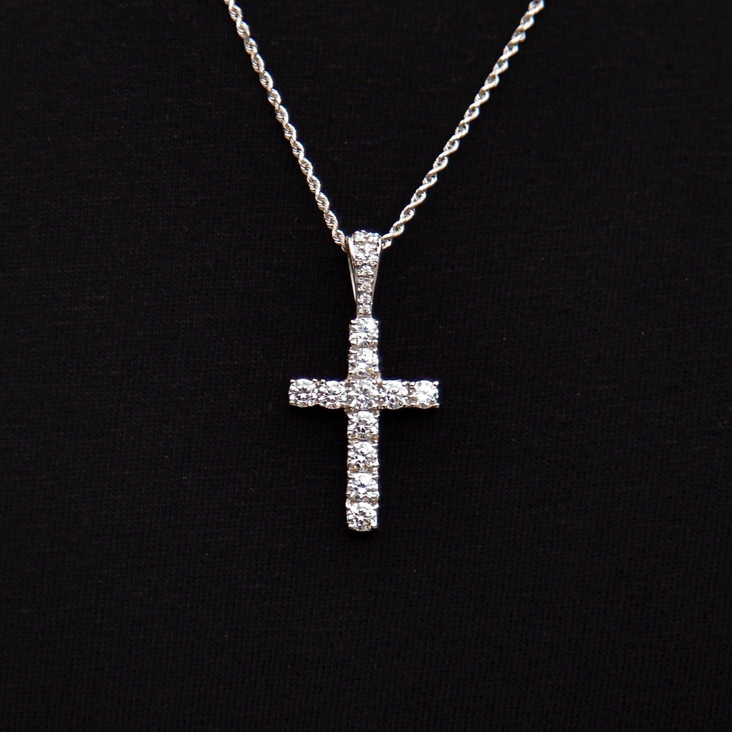 GLD PROMO Micro Diamond Cross Pendant in White Gold