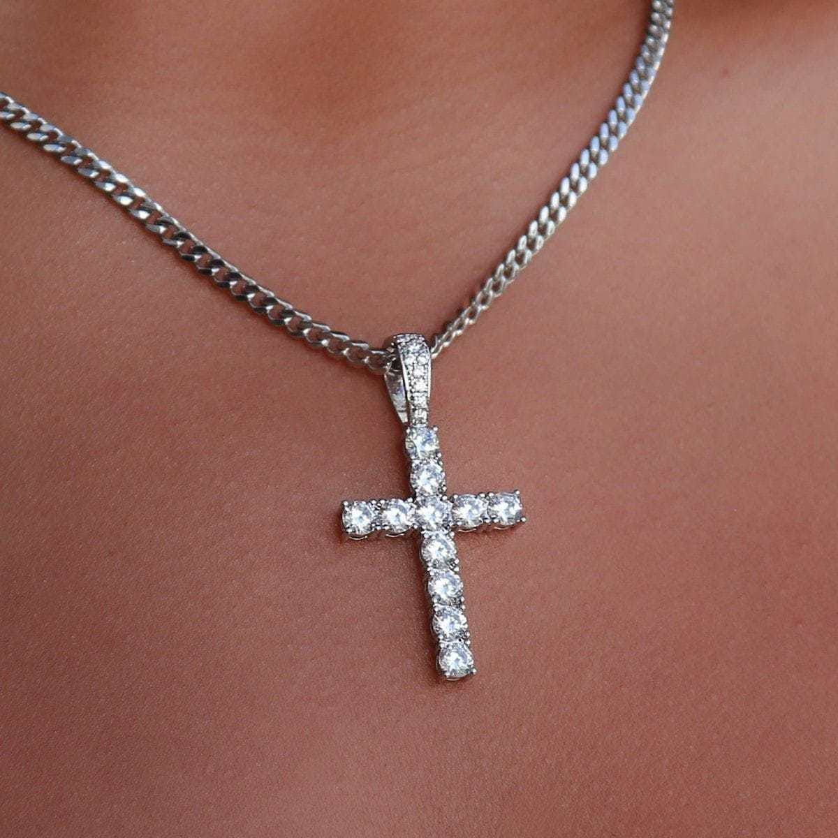 GLD Women Diamond Cross Pendant in White Gold