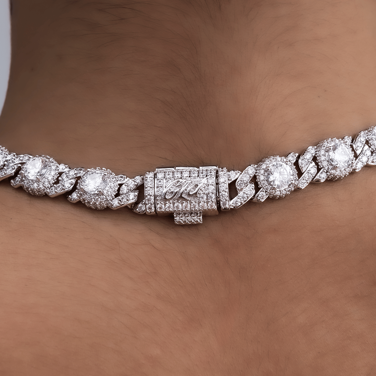 GLD PROMO - WOMEN Iced Diamond Station Cuban Necklace