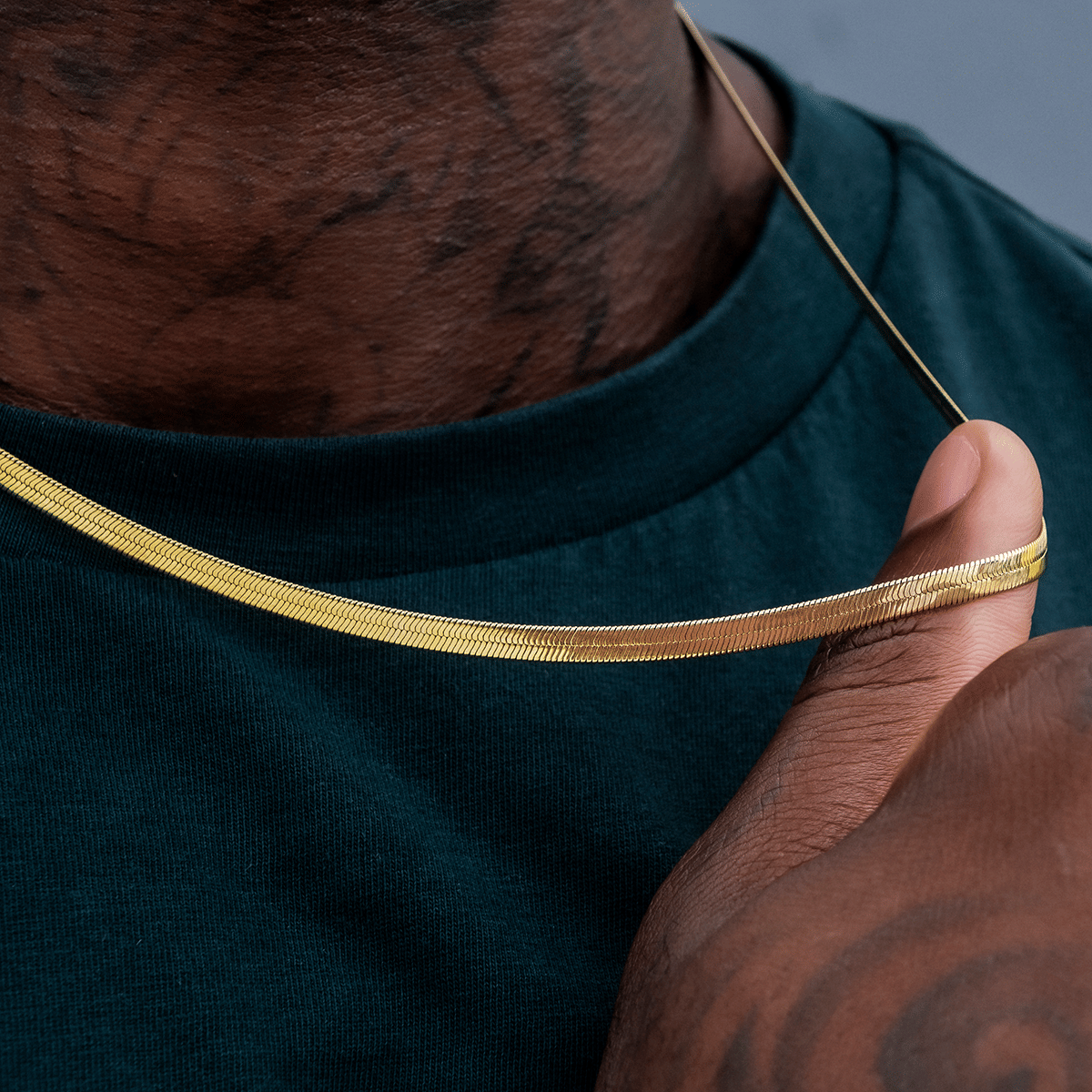 GLD PROMO Herringbone Chain in Yellow Gold - 4 mm