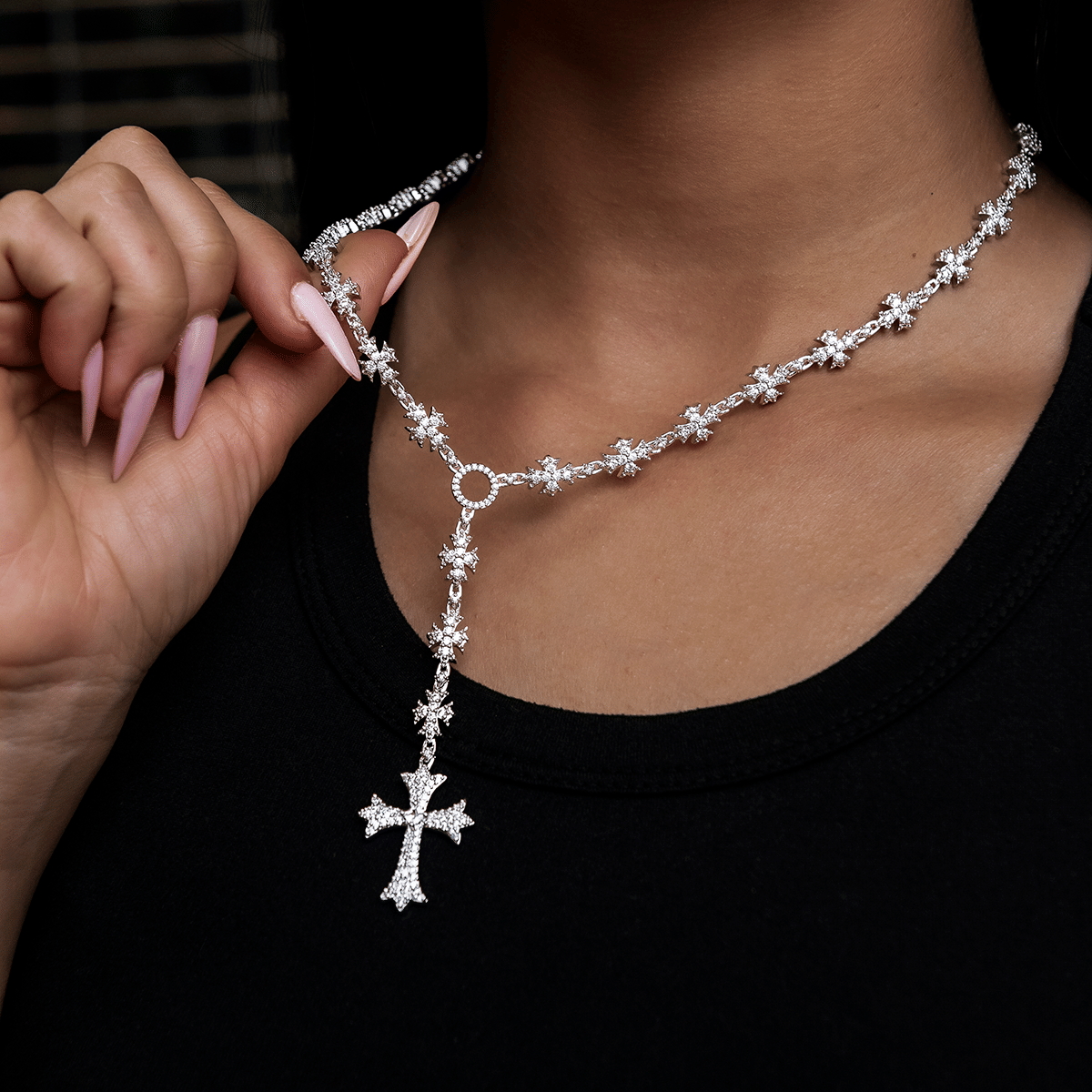 GLD PROMO - WOMEN Flared Cross Rosary Necklace