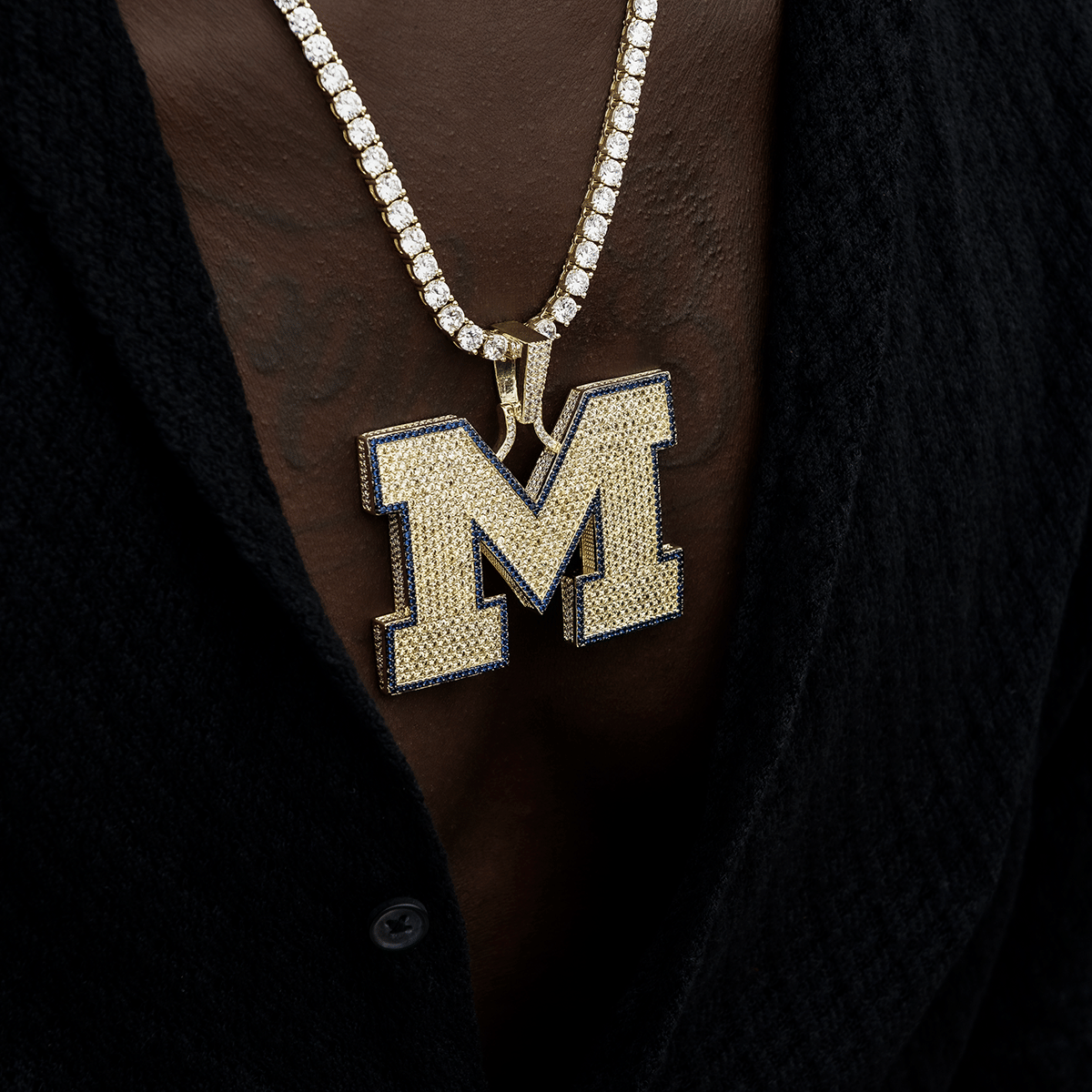 GLD Promo Large University of Michigan Wolverines Official NCAA Logo Pendant in Yellow Gold