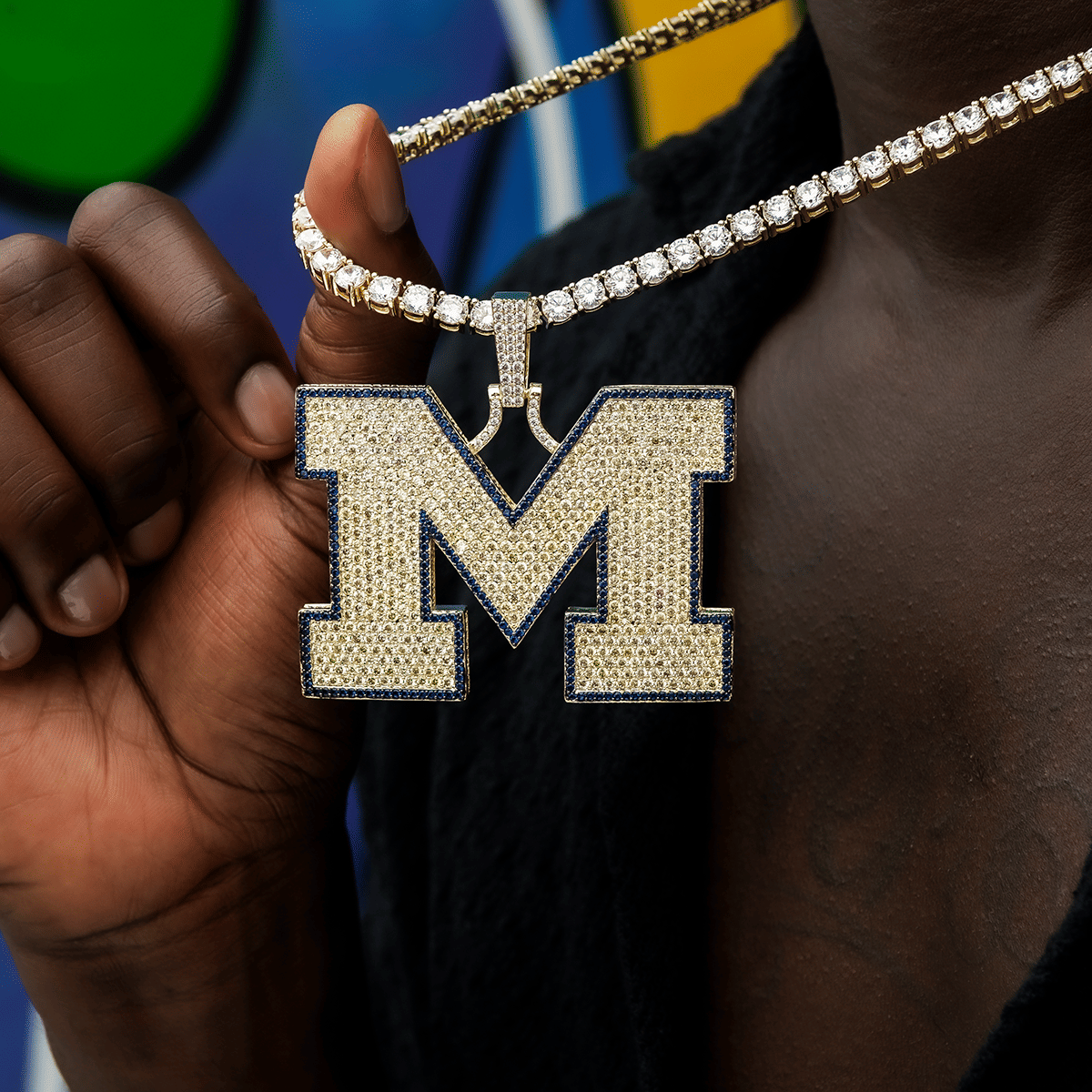 GLD Promo Large University of Michigan Wolverines Official NCAA Logo Pendant in Yellow Gold