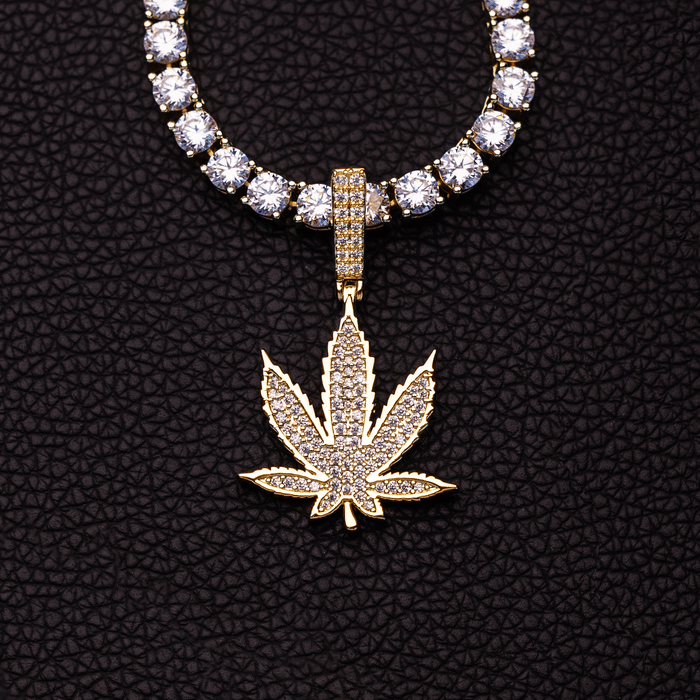GLD Men Diamond Weed Leaf Pendant in Yellow Gold