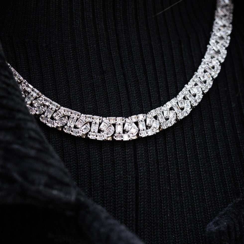 GLD Women Baguette Chain Link Necklace in White Gold - 8 mm