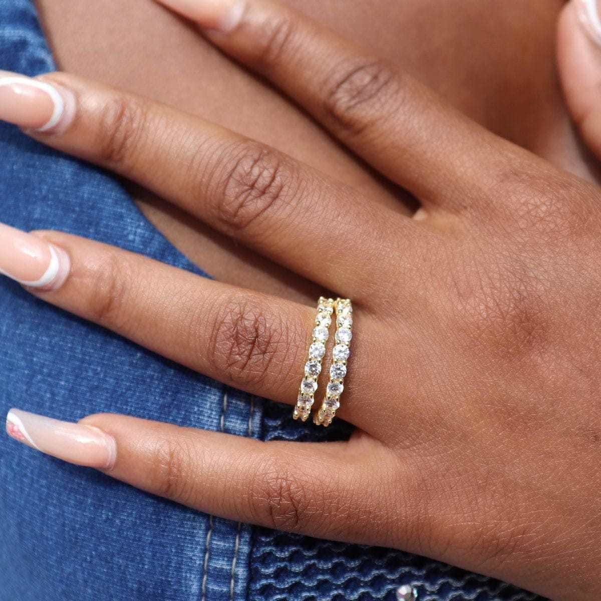 GLD Women 2 mm Round Cut Eternity Band Ring