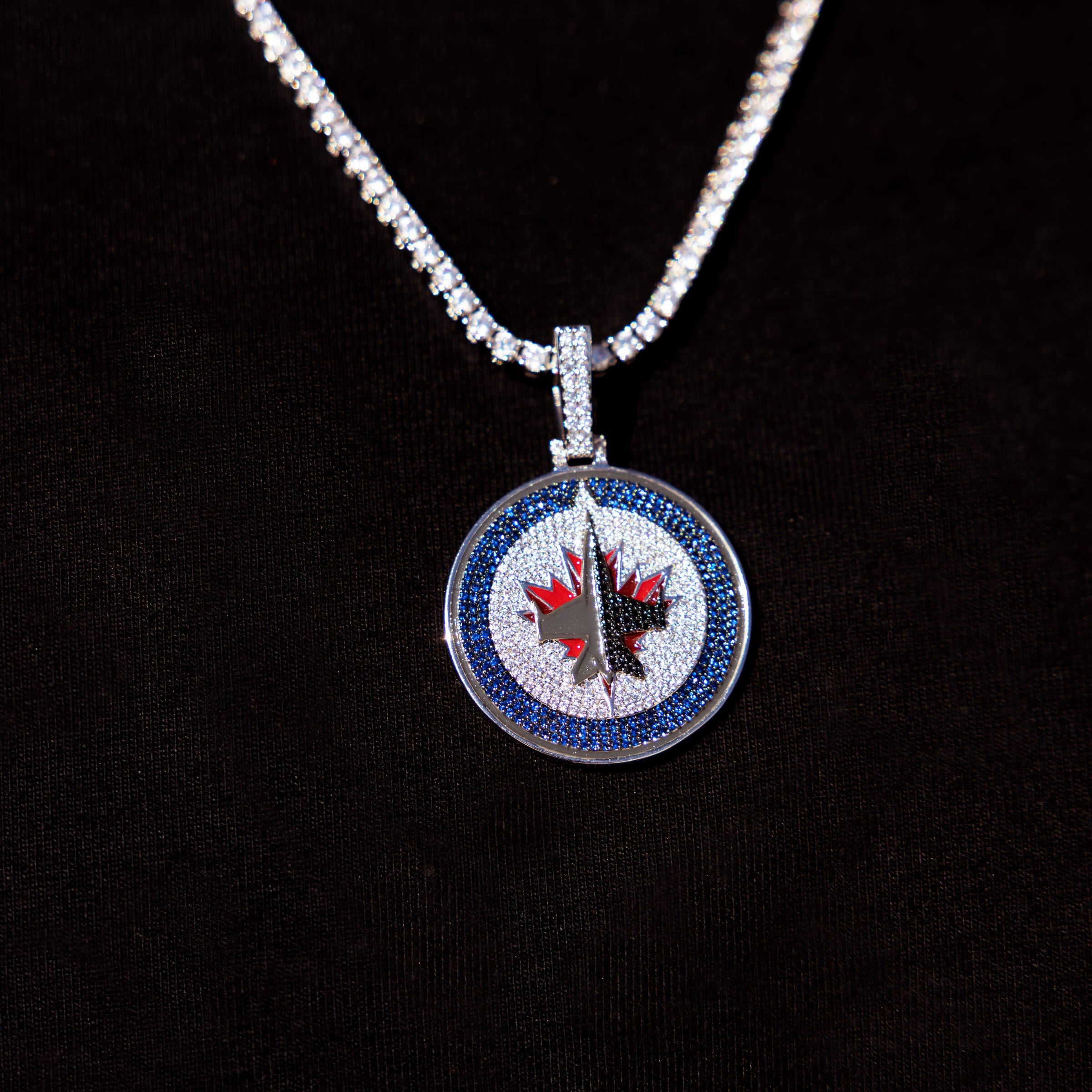 GLD Women Winnipeg Jets Official NHL Logo Pendant in White Gold