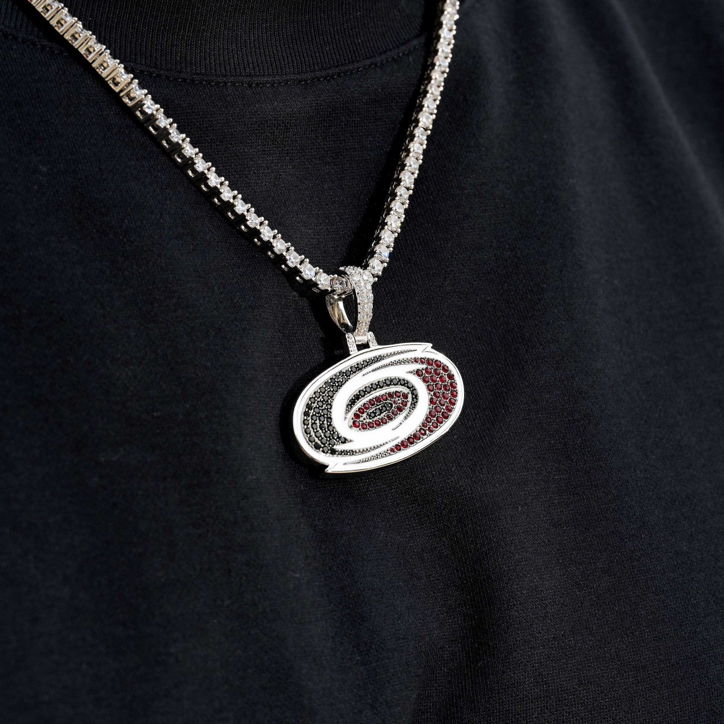 GLD Men Carolina Hurricanes Official NHL Logo Pendant in White Gold