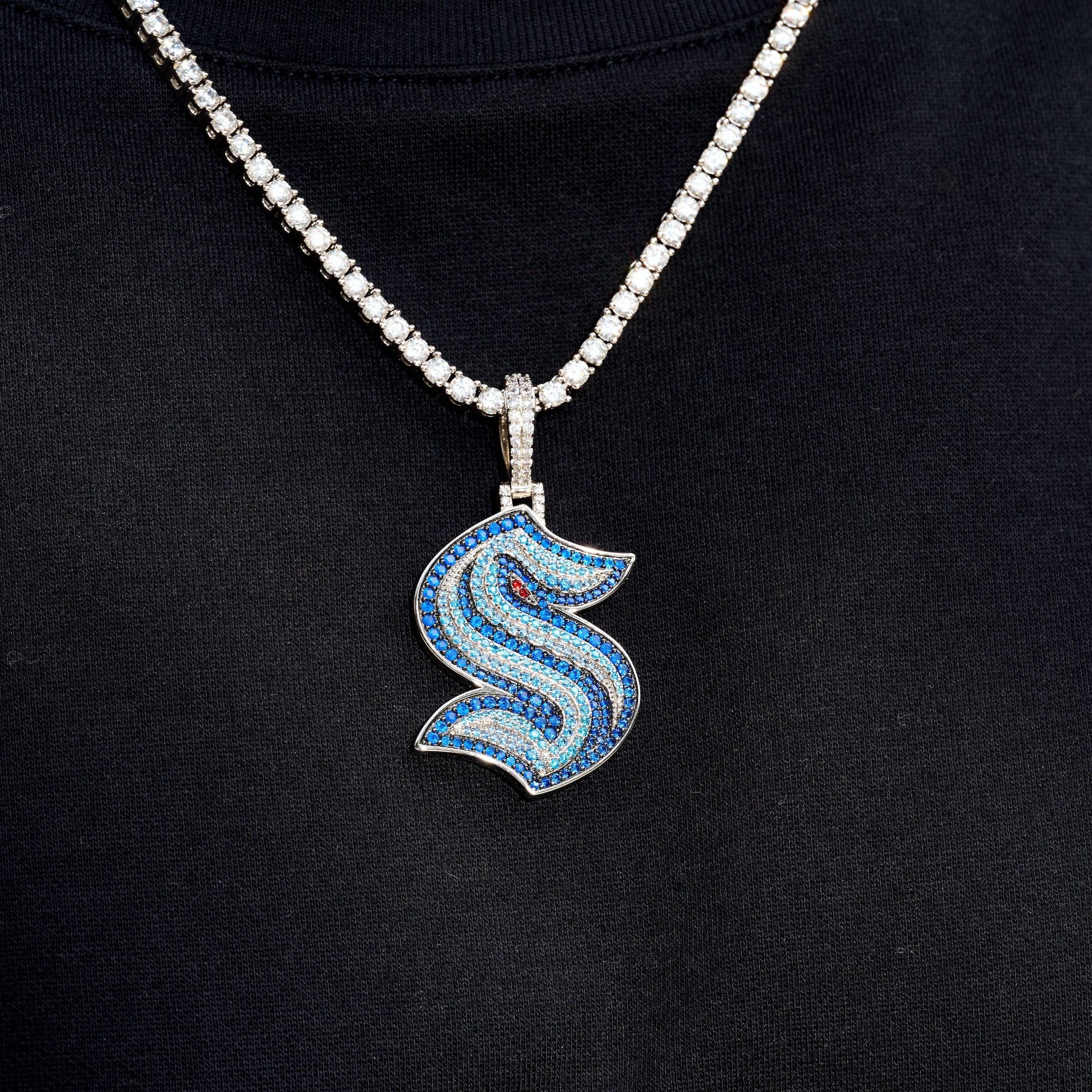 GLD Men Seattle Kraken Official NHL Logo Pendant in White Gold