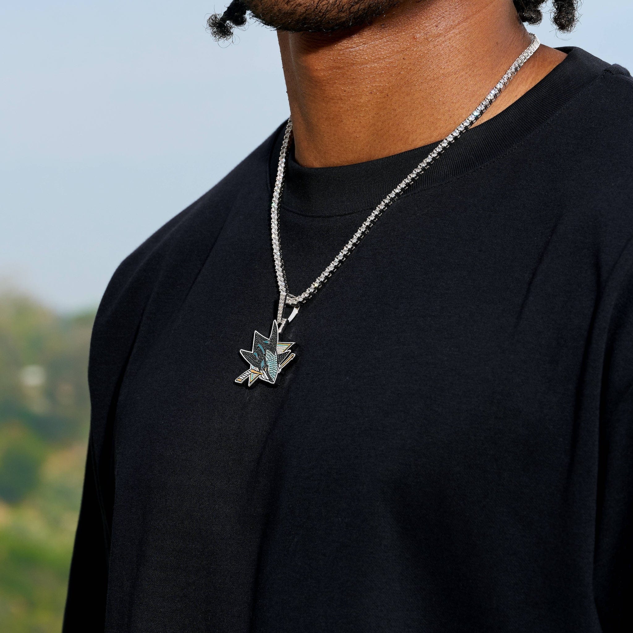 GLD Men San Jose Sharks Official NHL Logo Pendant in White Gold