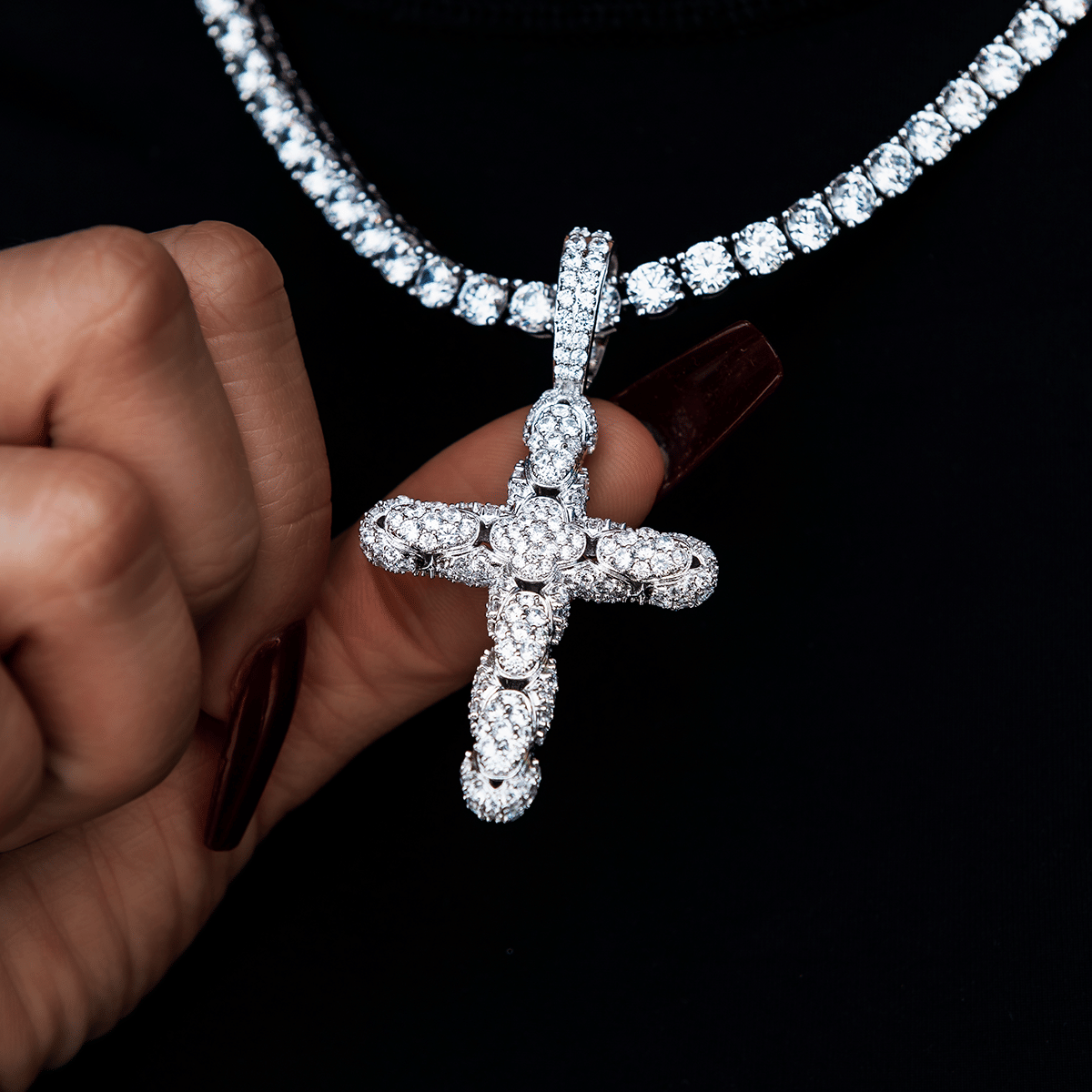 GLD PROMO SETS - WOMEN Diamond Pave Snake Link Cross Pendant in White Gold