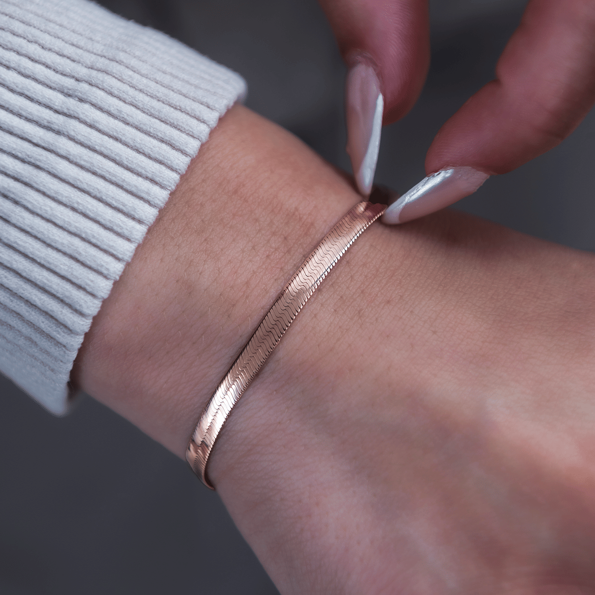 GLD PROMO SETS - WOMEN Herringbone Bracelet in Rose Gold - 4 mm