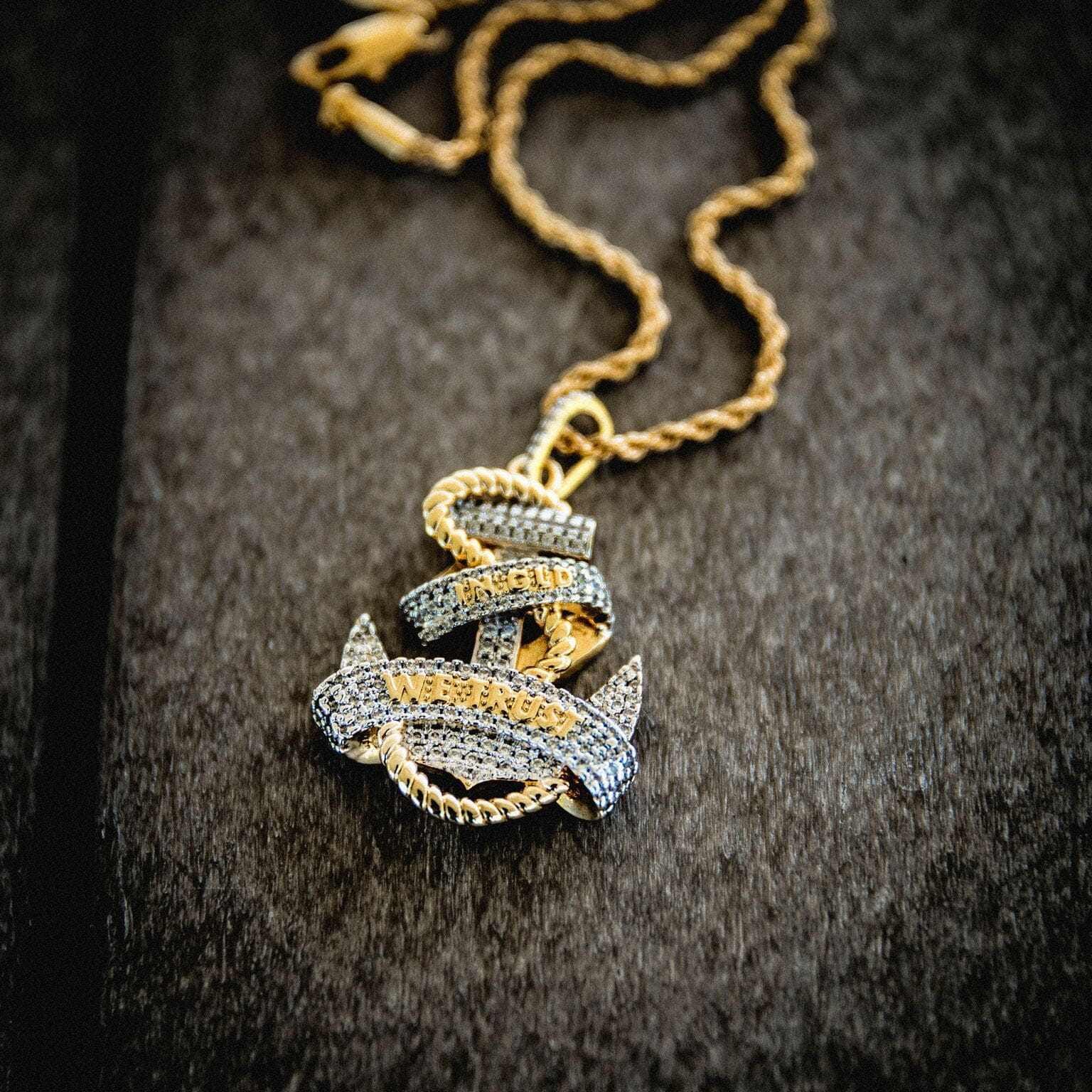 GLD PROMO SETS Iced Anchor Pendant in Yellow Gold