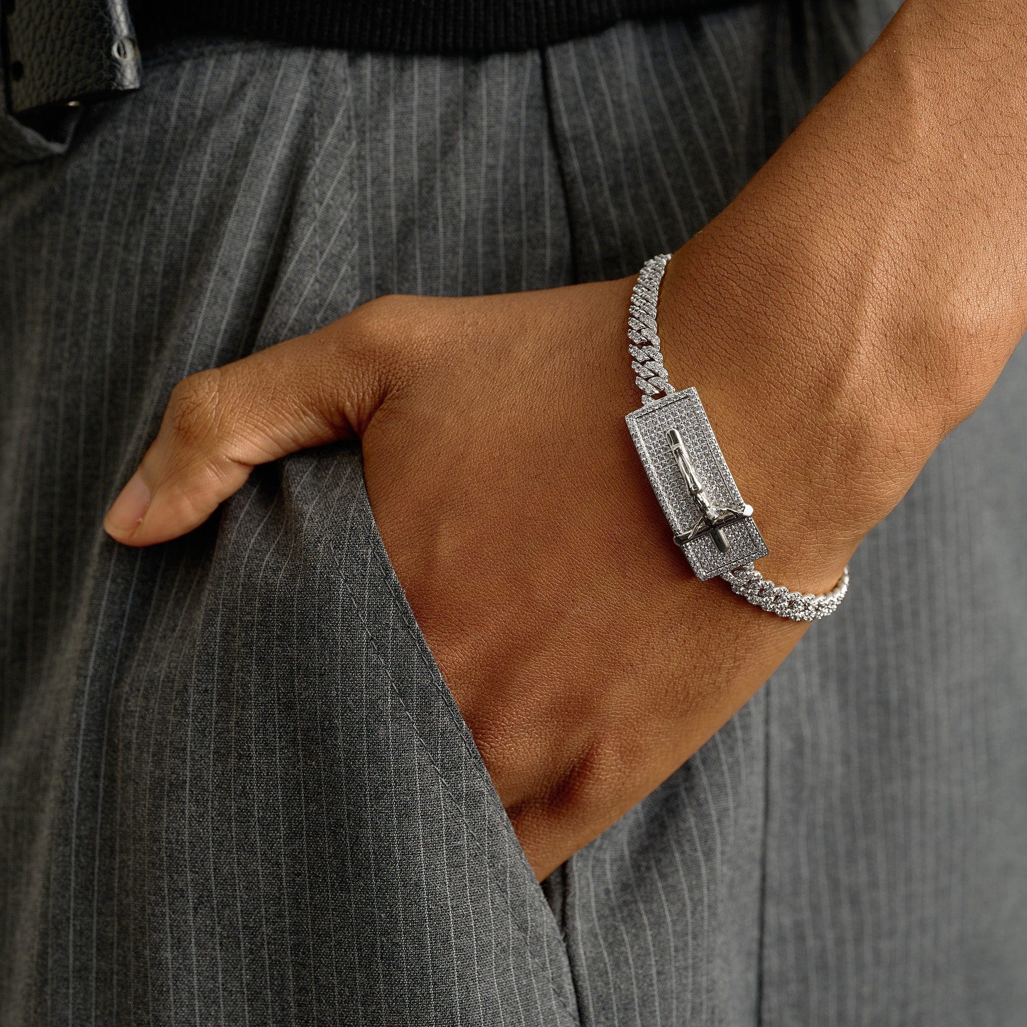 GLD Men Iced Crucifix Cross Plate Bracelet in White Gold