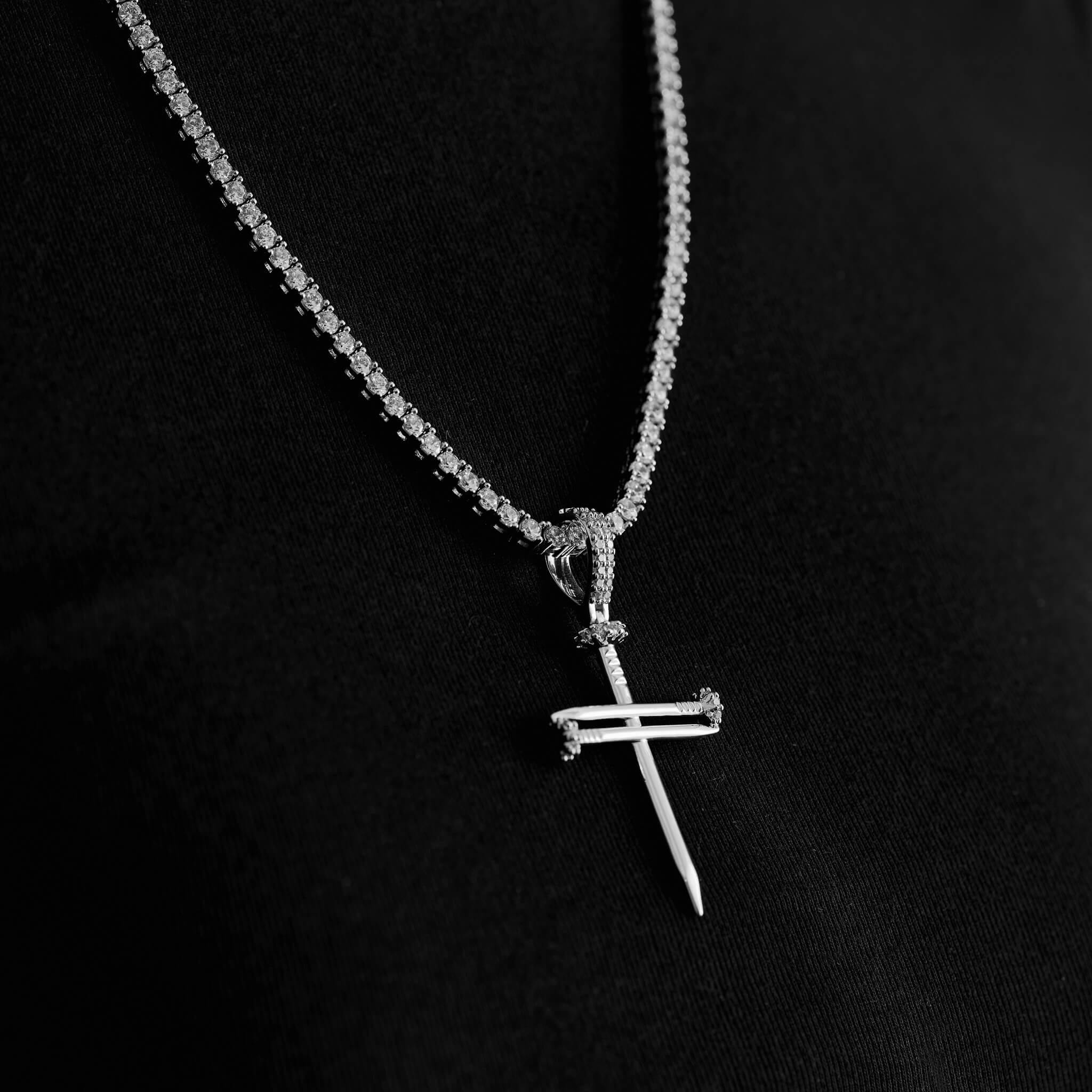 GLD Men Nail Cross Pendant in White Gold