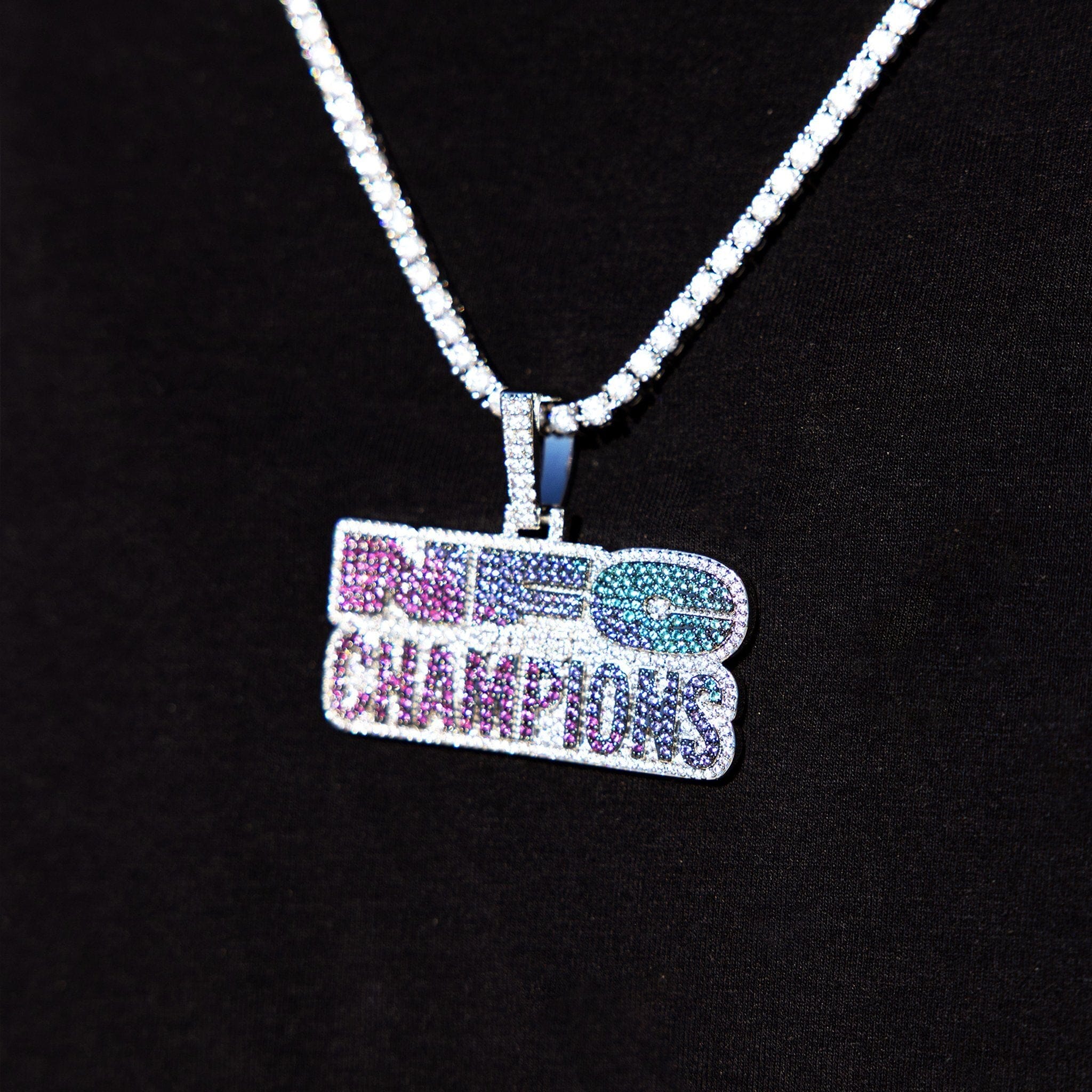 GLD Men Iced 2025 NFC Champions Official NFL Pendant in White Gold