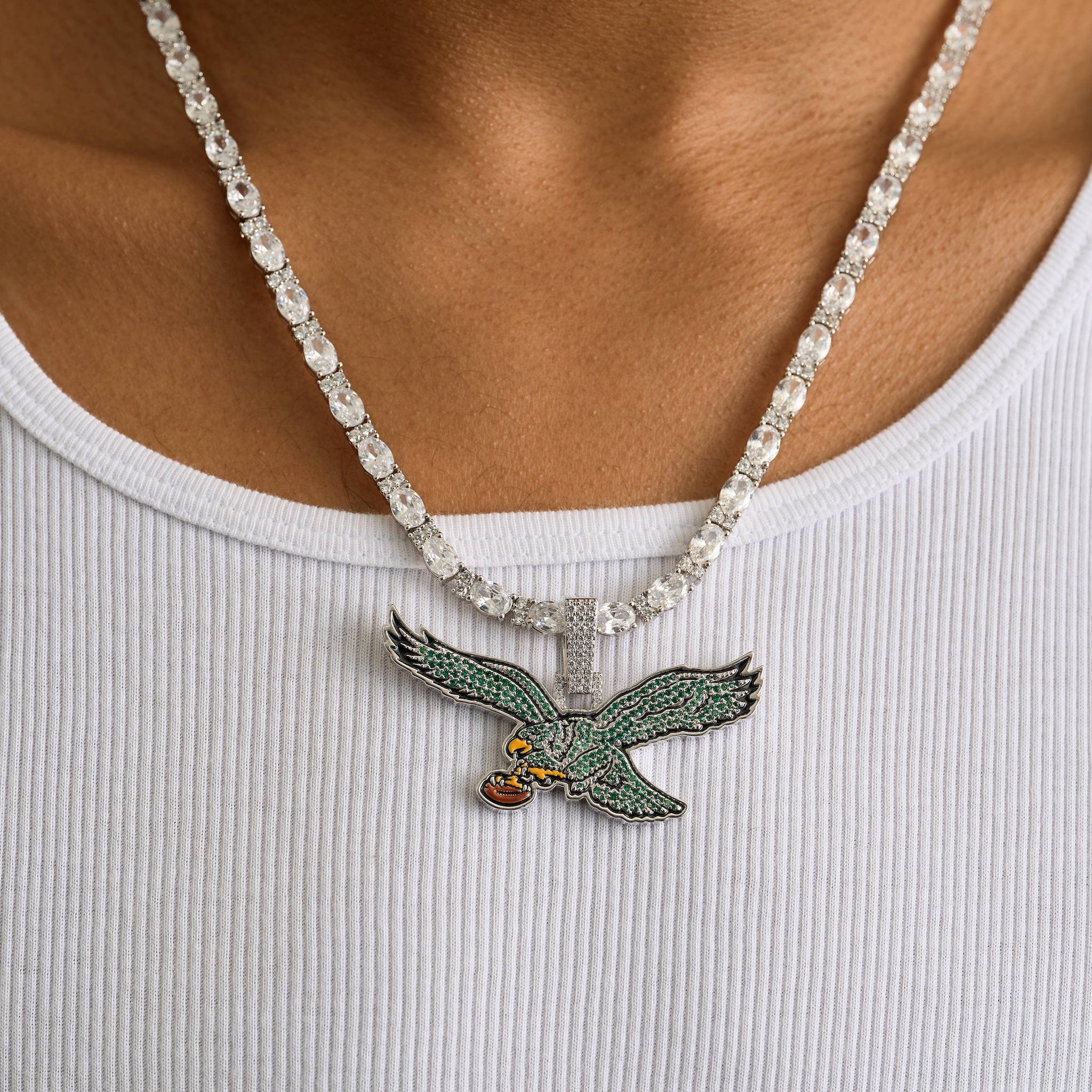 GLD Men Philadelphia Eagles Official NFL Vintage Logo Pendant in White Gold