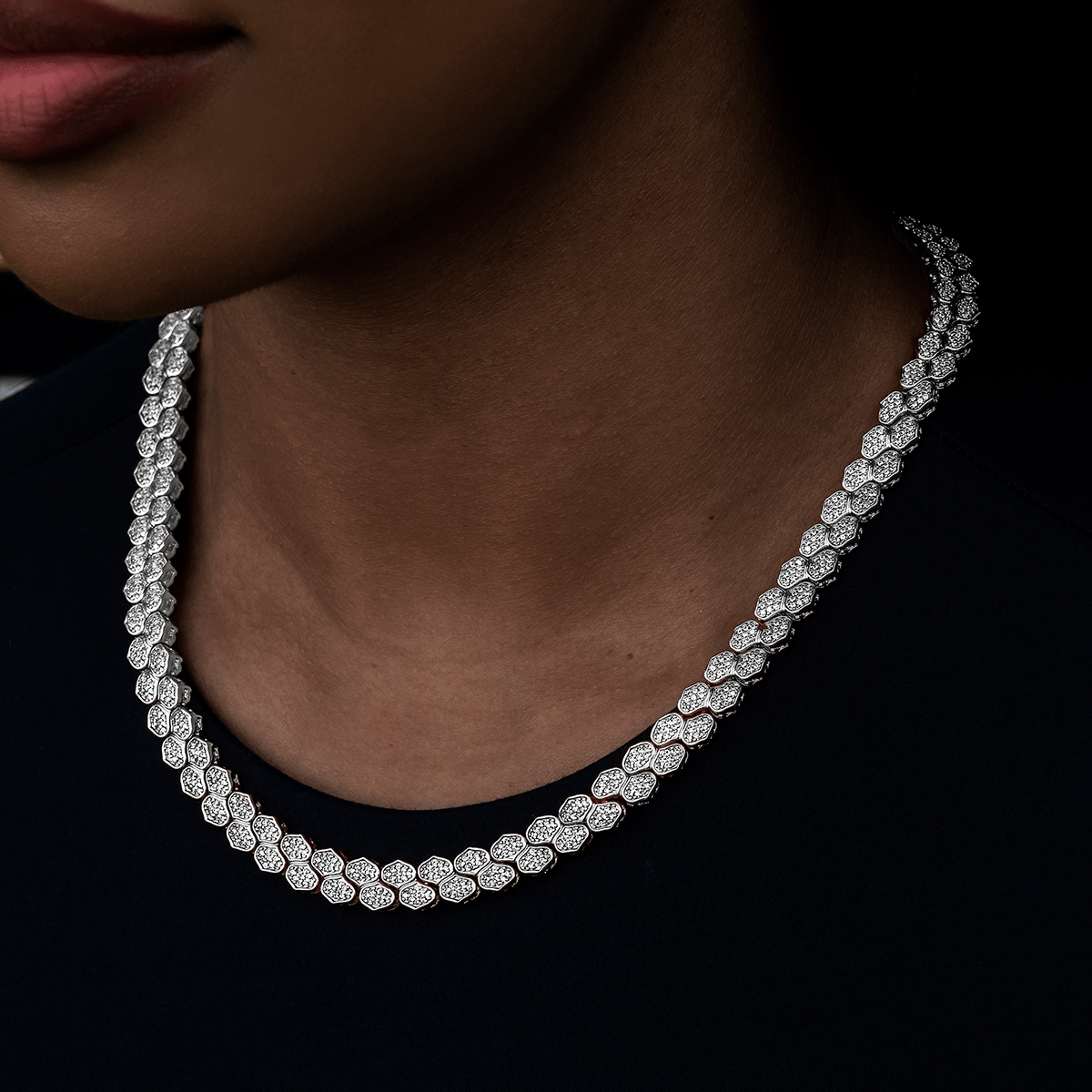 GLD PROMO - WOMEN Diamond Pave Flat Snake Link Necklace in White Gold - 4 mm
