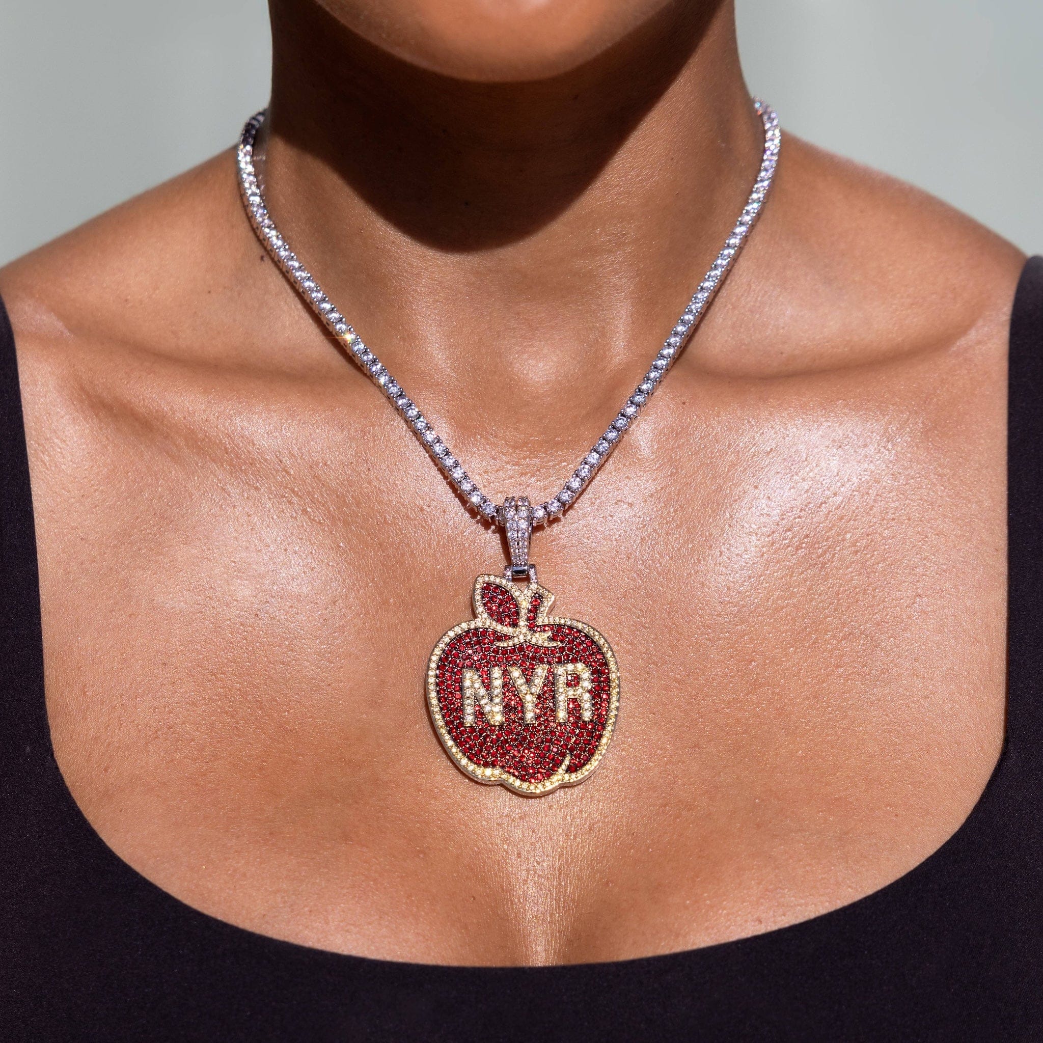 GLD Women New York Rangers Official NHL Winter Classic Apple Logo Pendant in White Gold