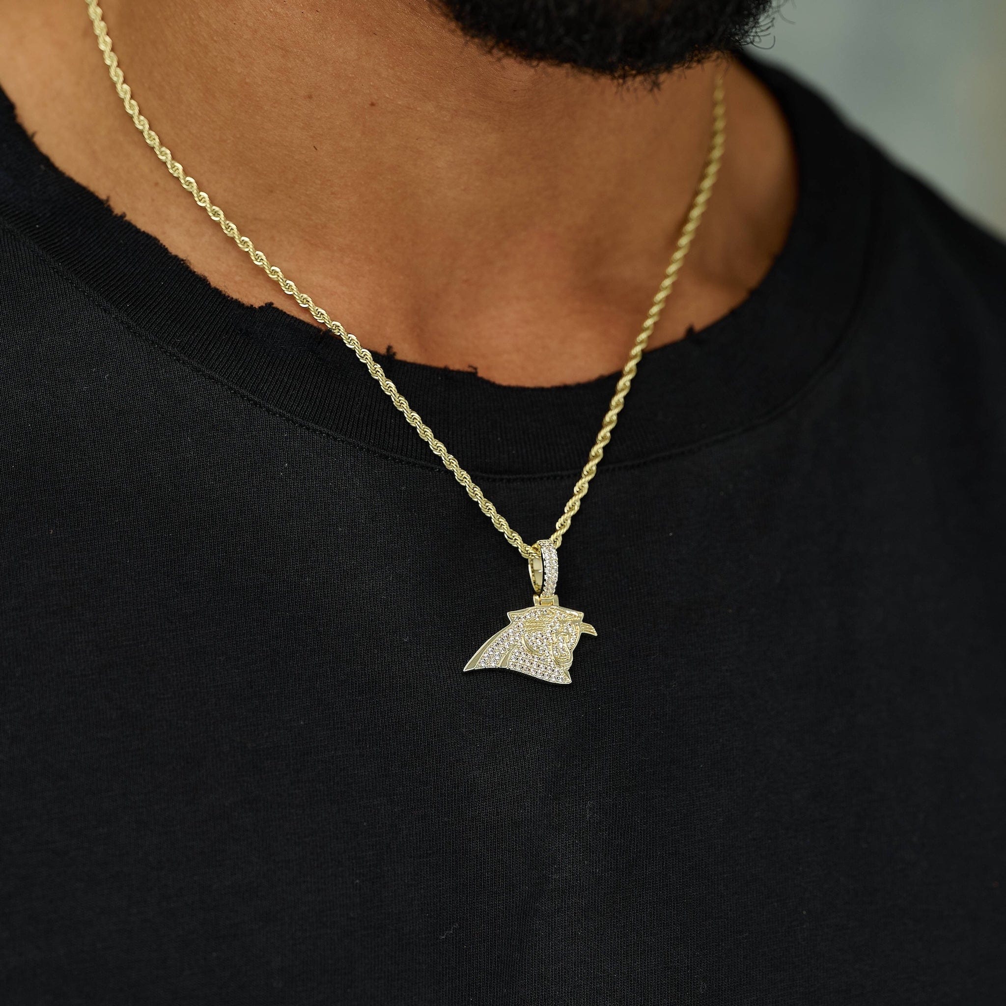 GLD Men Carolina Panthers Official NFL Micro Logo Pendant in Yellow Gold