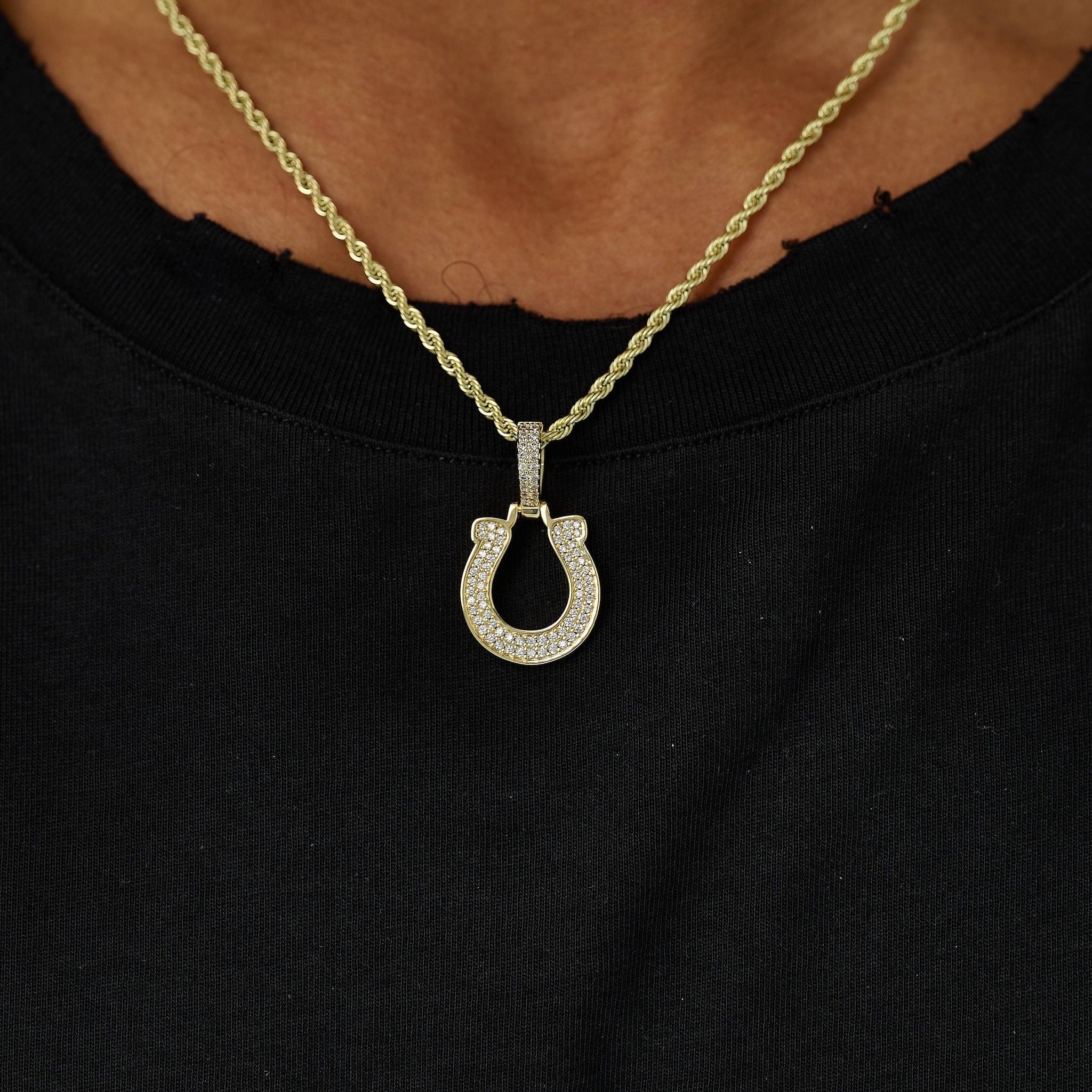 GLD Men Indianapolis Colts Official NFL Micro Logo Pendant in Yellow Gold