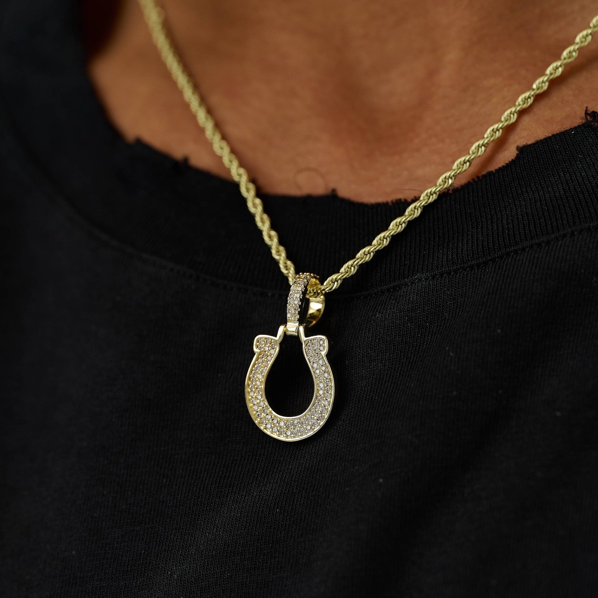 GLD Men Indianapolis Colts Official NFL Micro Logo Pendant in Yellow Gold