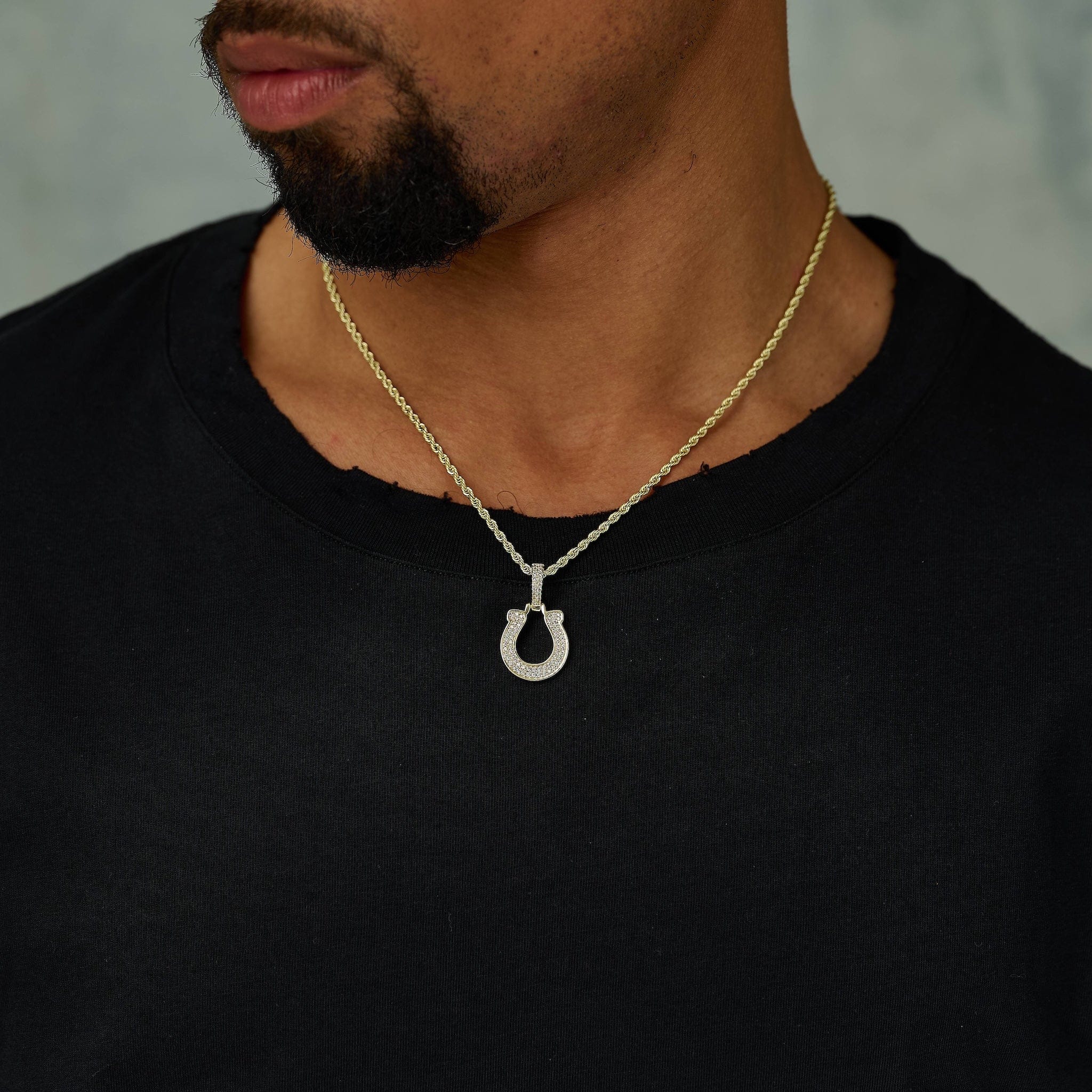 GLD Men Indianapolis Colts Official NFL Micro Logo Pendant in Yellow Gold