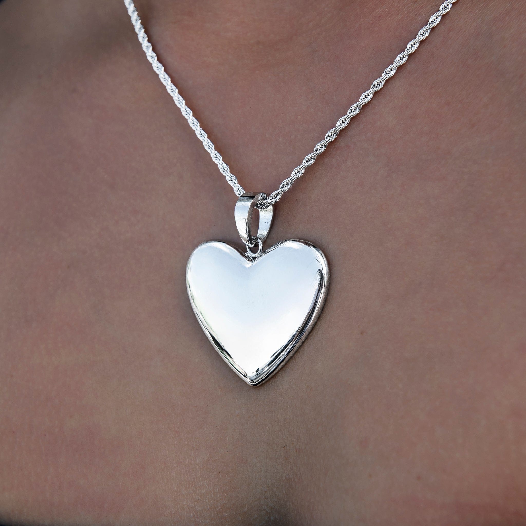 GLD PROMO SETS - WOMEN Simple Heart Pendant in White Gold