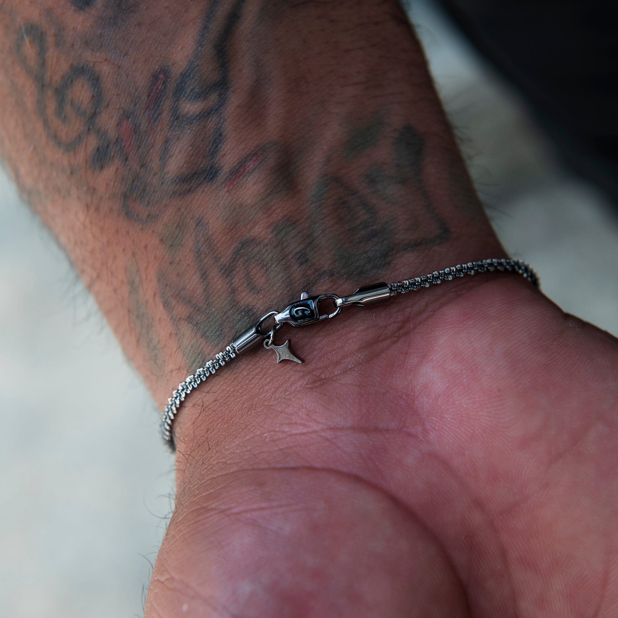GLD Men 2 mm Diamond Cut Popcorn Bracelet in Black