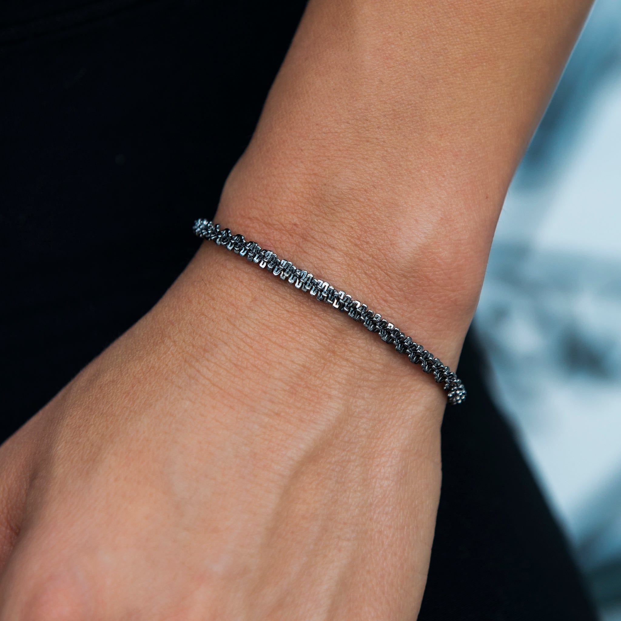 GLD Women 4 mm Diamond Cut Popcorn Bracelet in Black