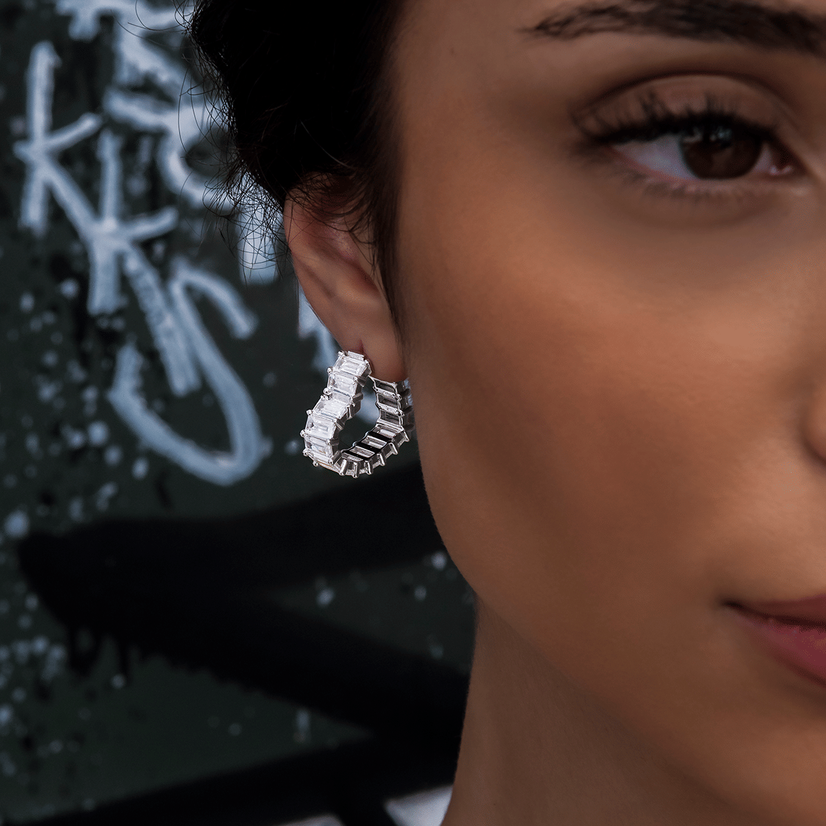 GLD Women GLD Baguette Heart Hoop Earrings - White Gold
