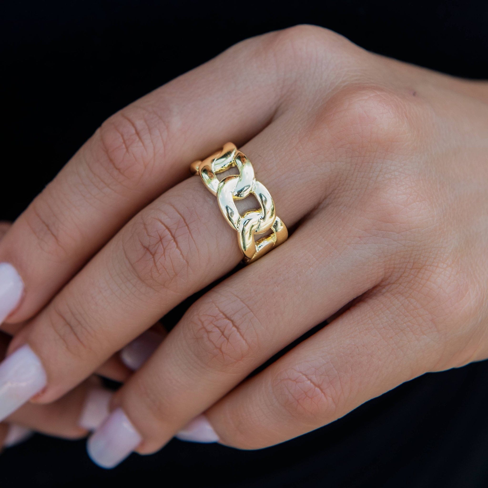 GLD PROMO - WOMEN Cuban Band Ring in Yellow Gold - 9 mm