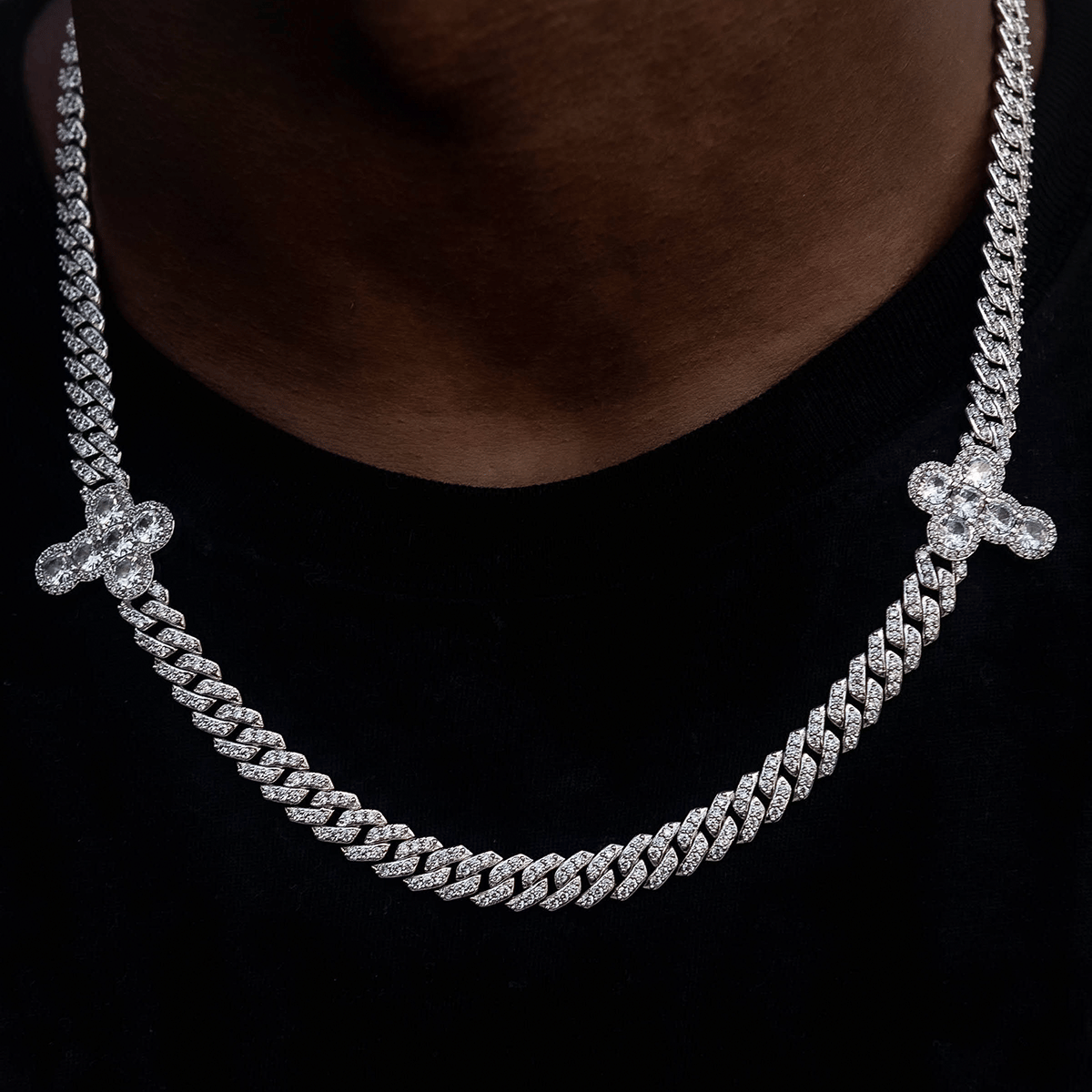 GLD PROMO Diamond Prong Rounded Cross Chain