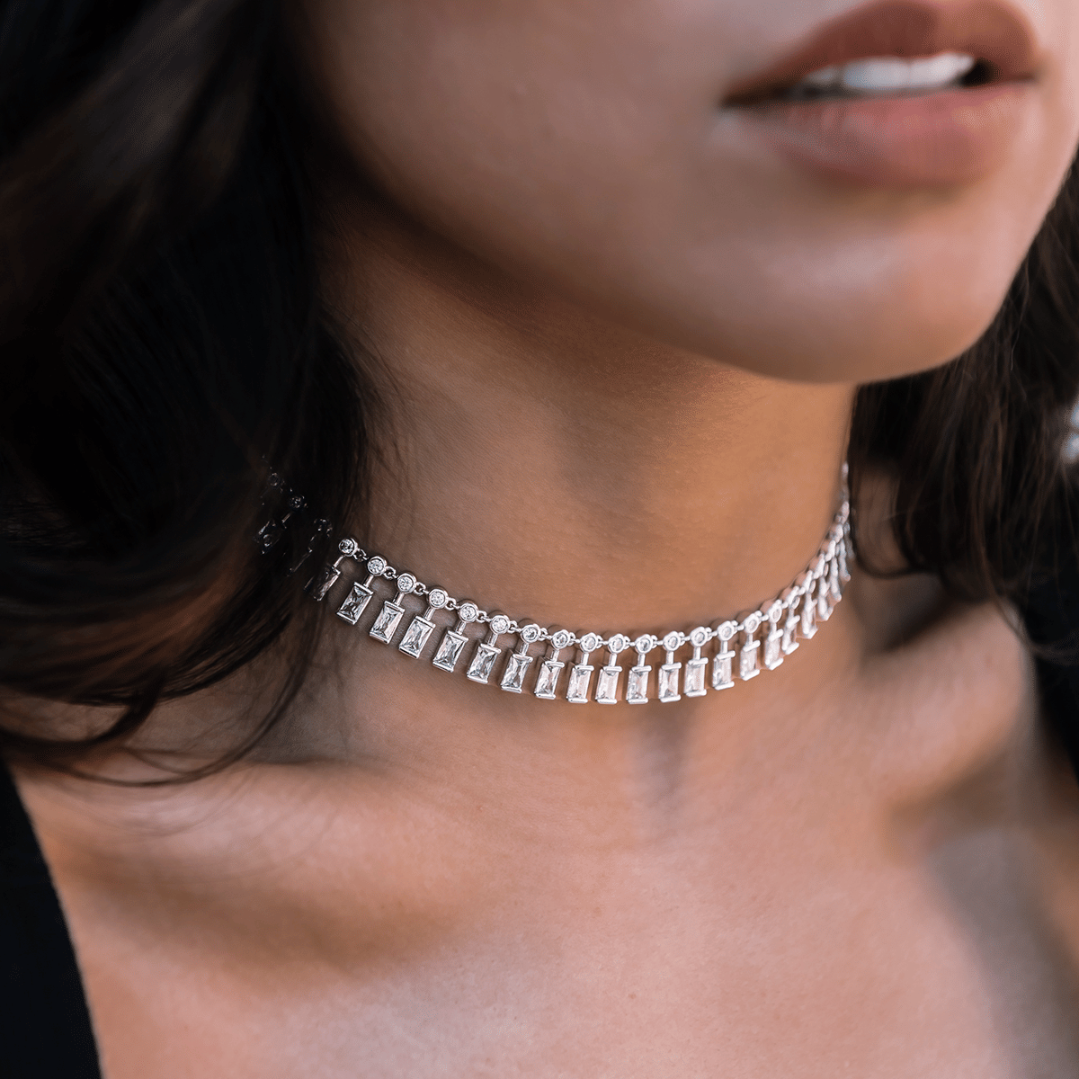 GLD PROMO - WOMEN Diamond Dangle Baguette Necklace