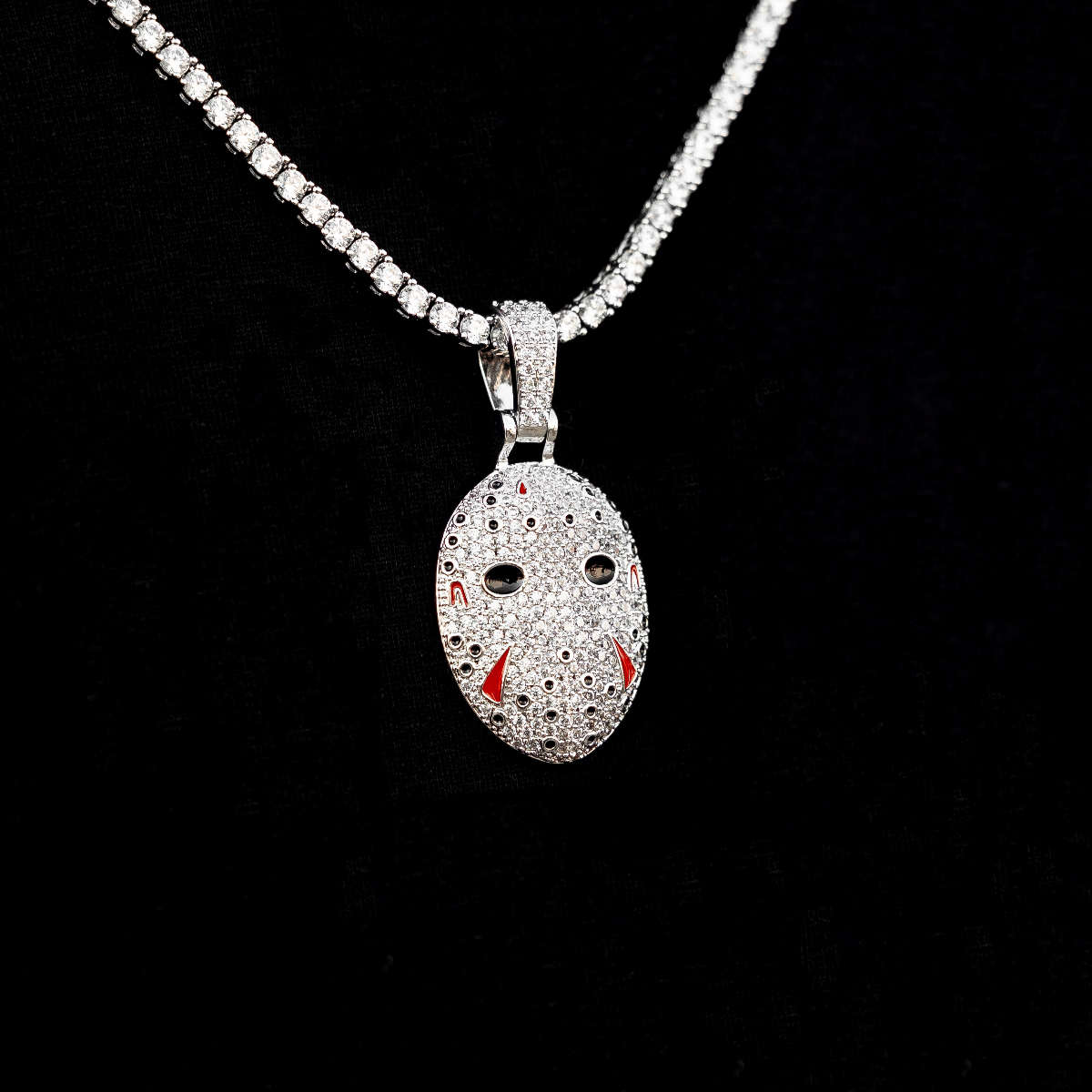 GLD PROMO Jason Mask Pendant in White Gold