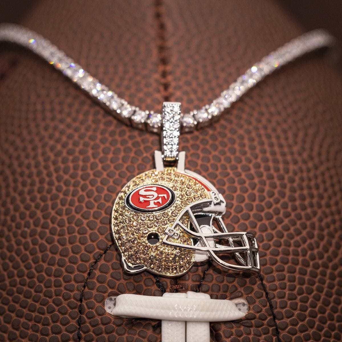 GLD PROMO San Francisco 49ers Official NFL Helmet Pendant