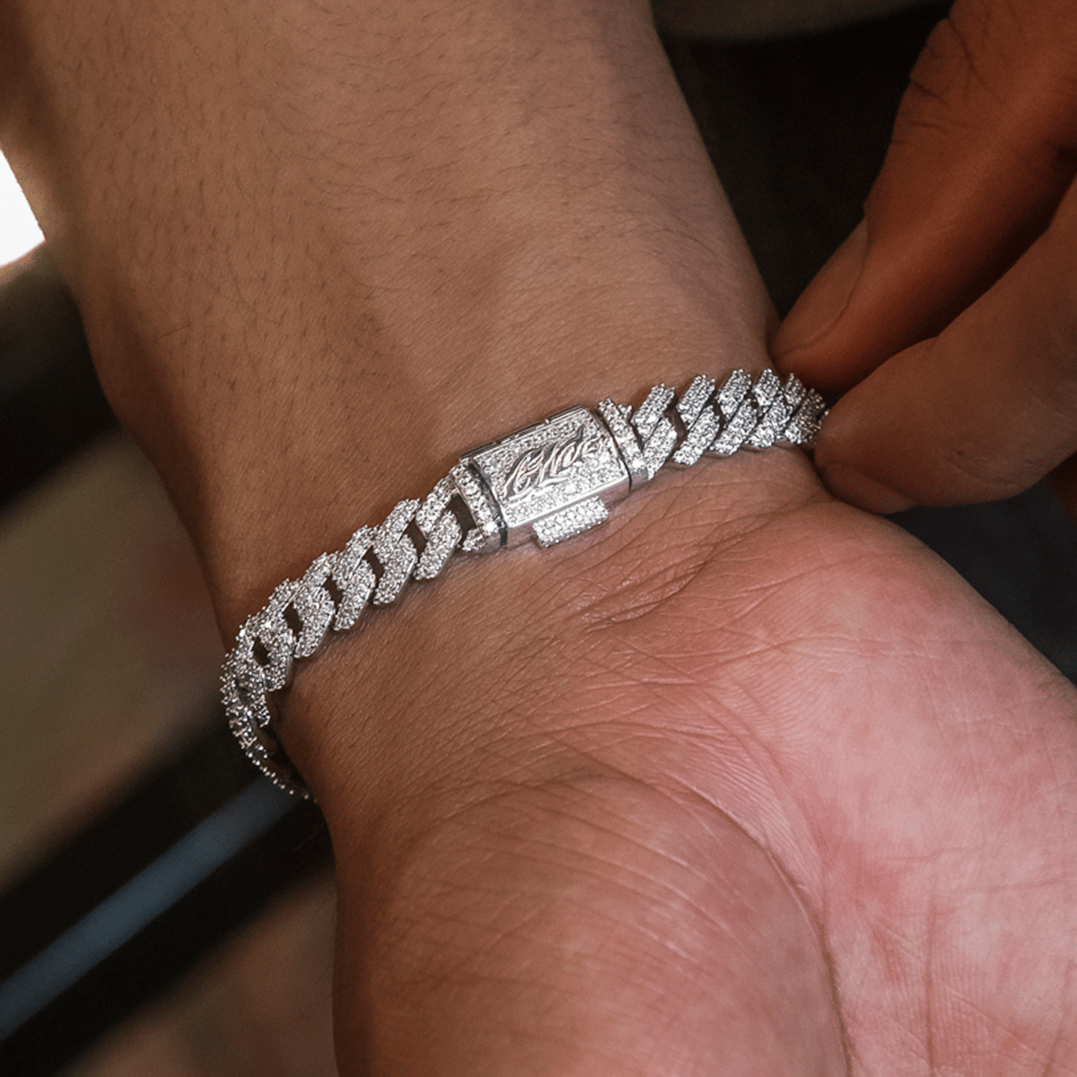 GLD PROMO Diamond Prong Cuban Bracelet in White Gold - 8.5 mm