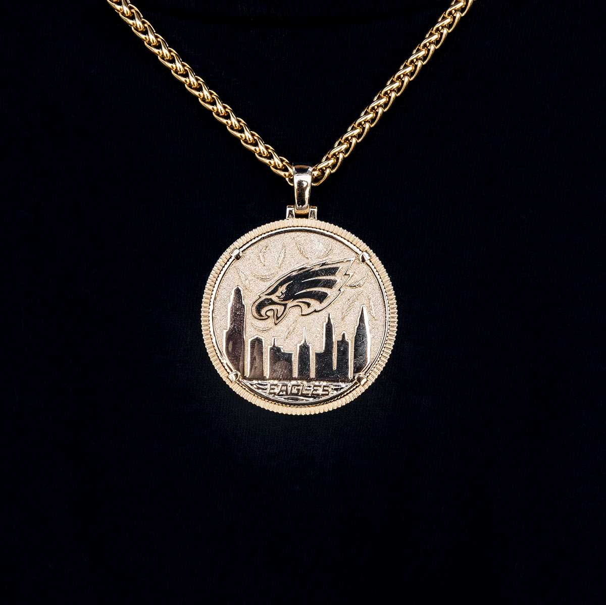 GLD PROMO Philadelphia Eagles Official NFL Coin Pendant